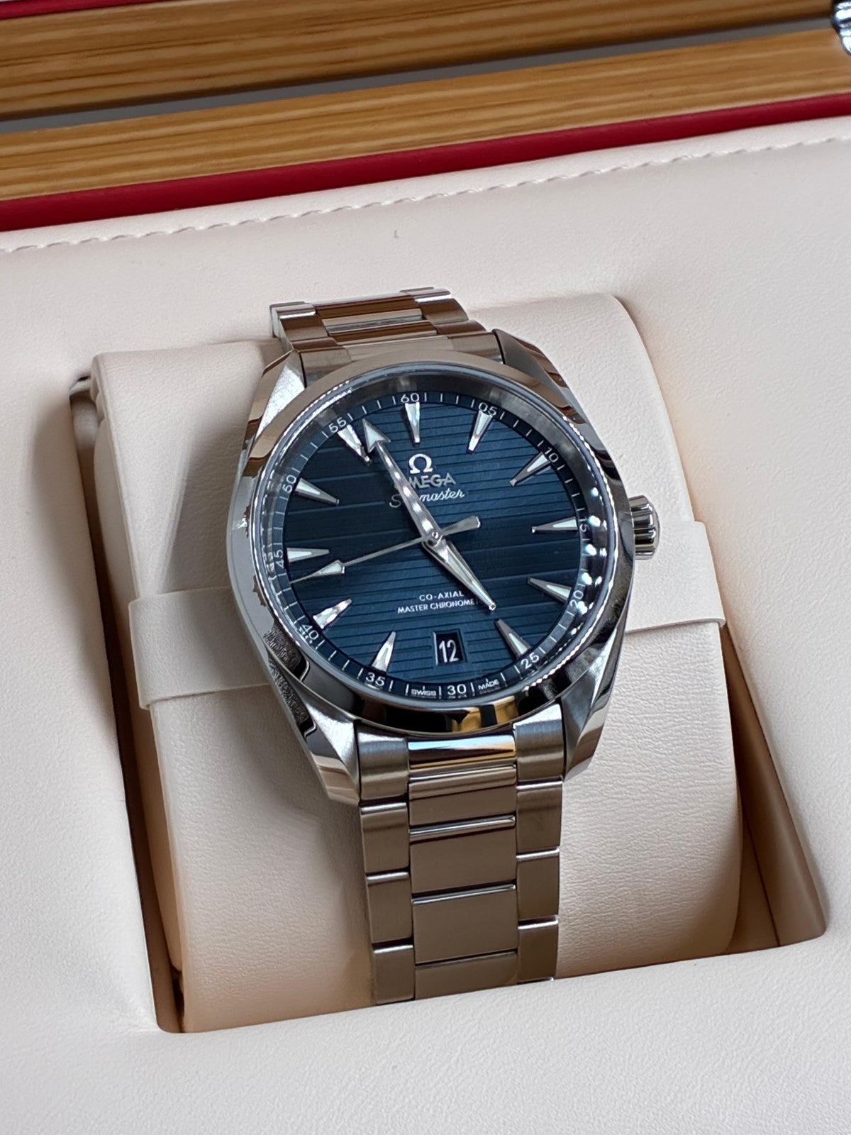 Omega Seamaster / Aqua Terra 150M 220.10.38.20.03.001 2026