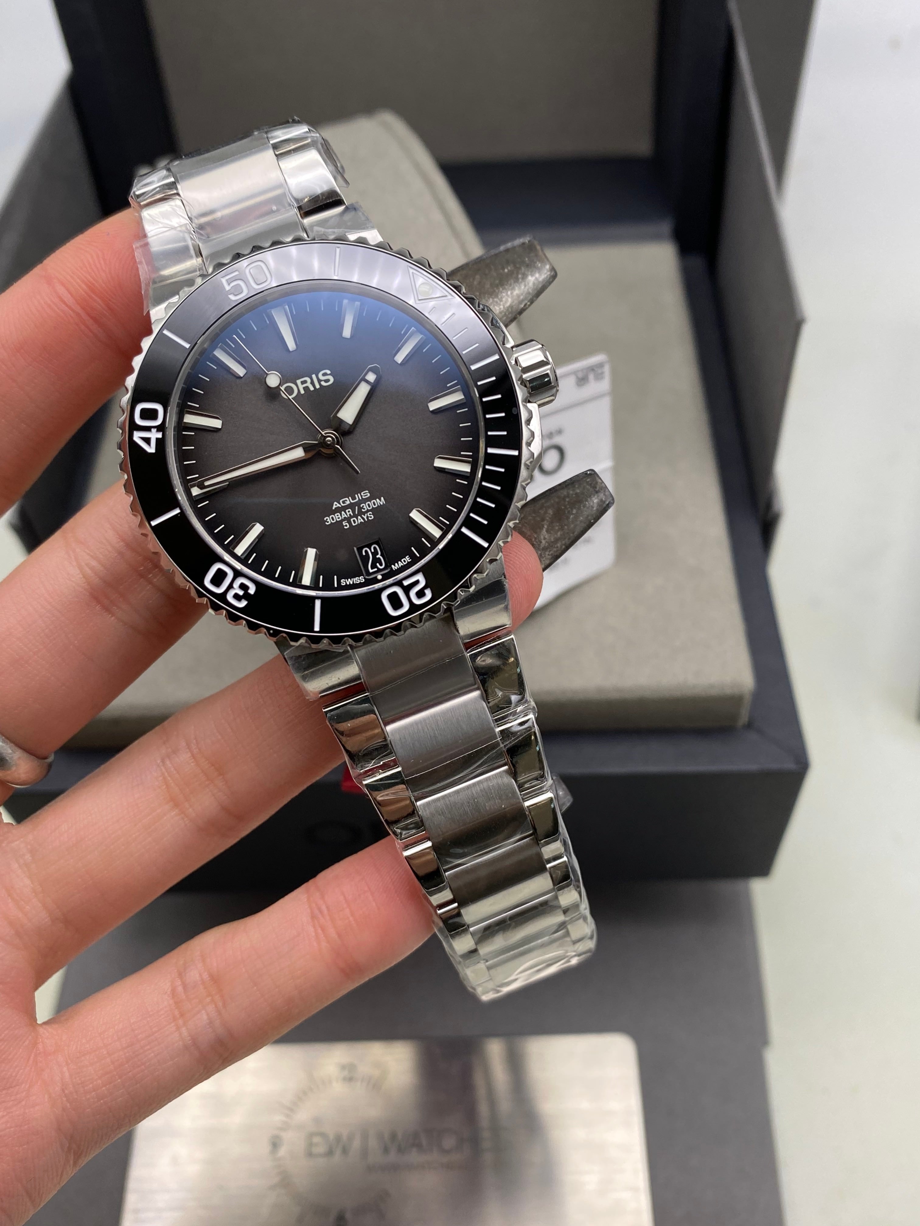 Oris Aquis 41,5 mm 01 400 7769 4154 2025