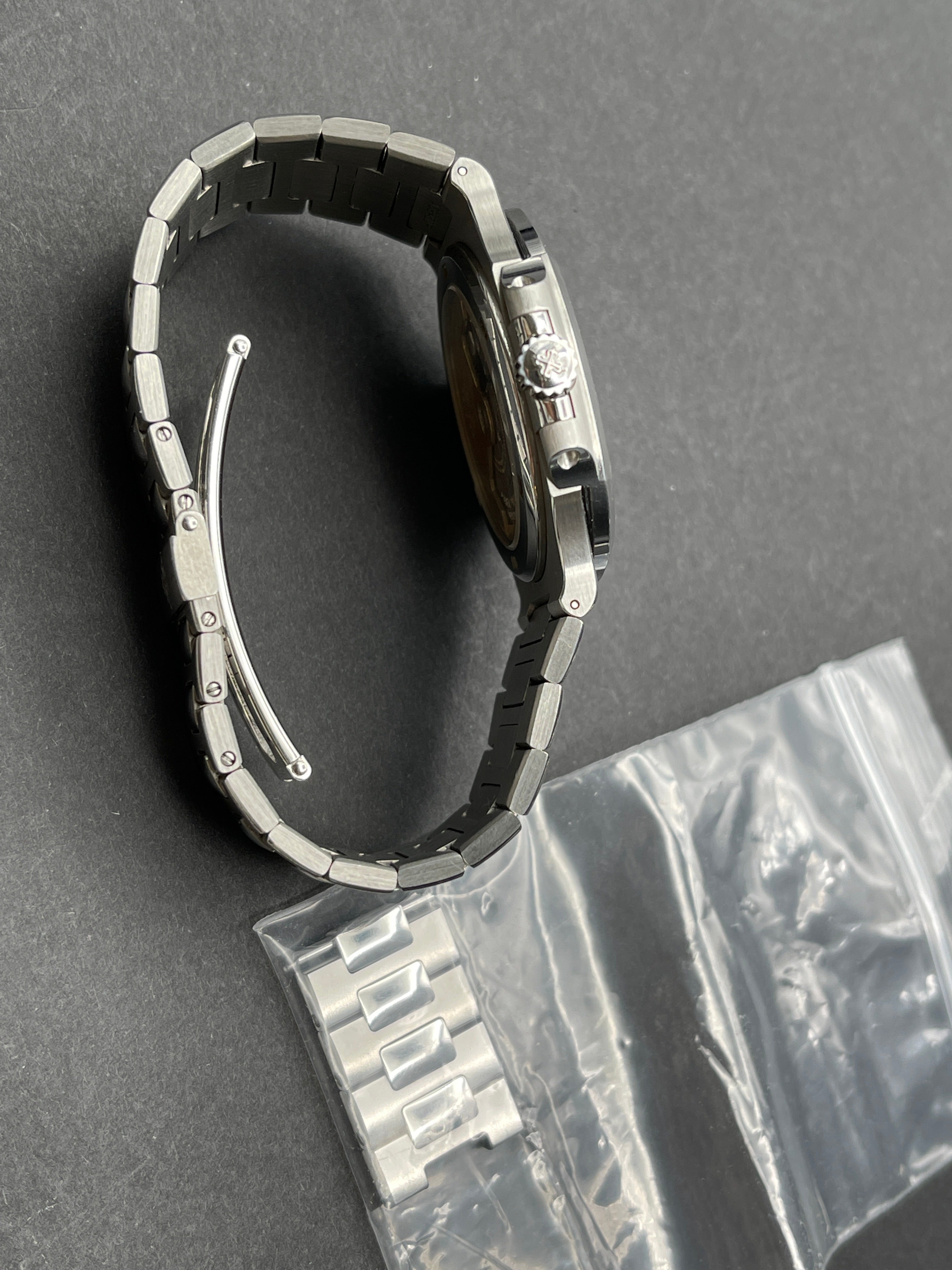 Patek Philippe Nautilus 5711/1A‑010 Stahl 40 mm blaues Zifferblatt