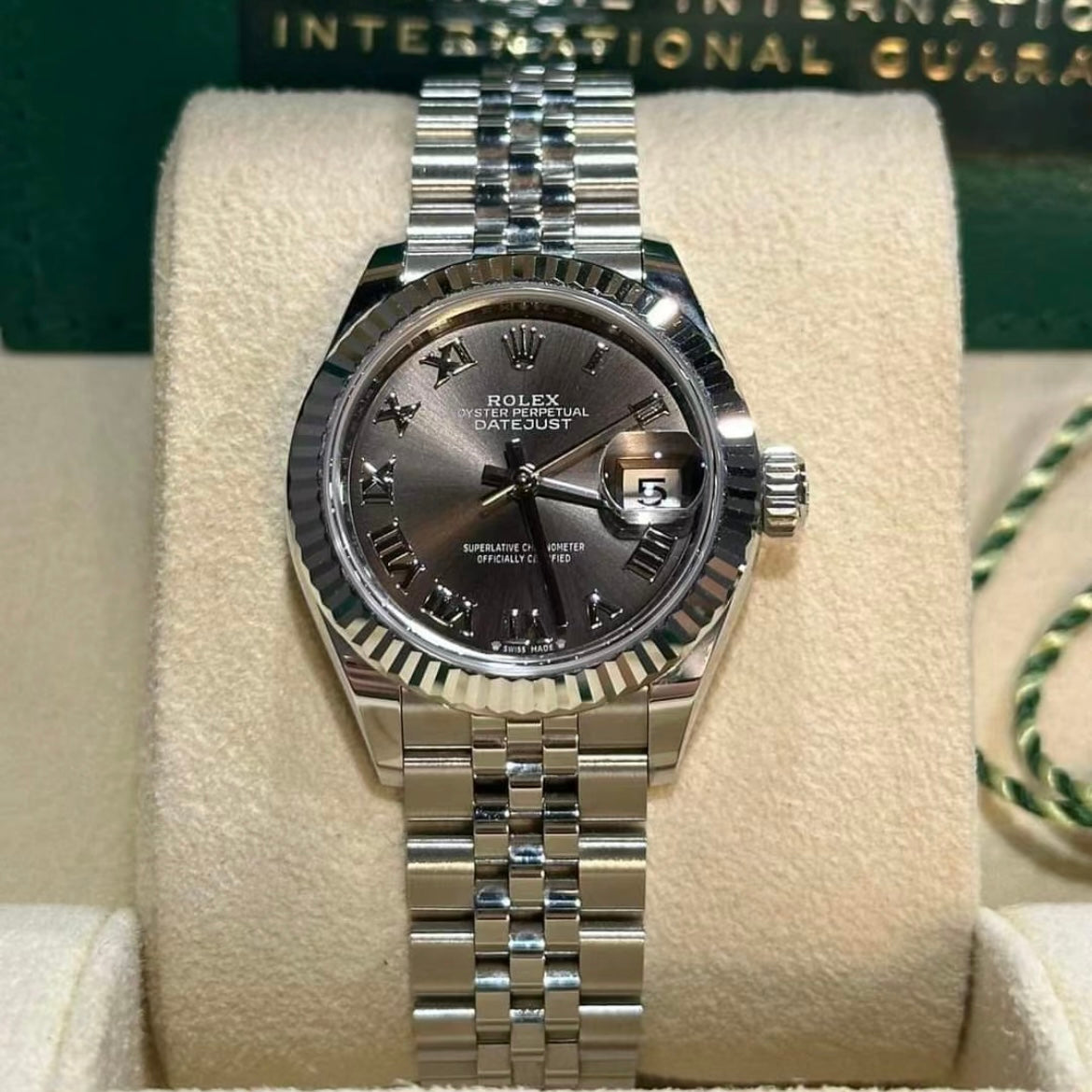 Rolex Lady-Datejust 279174 Grau Roman Oyster 2025