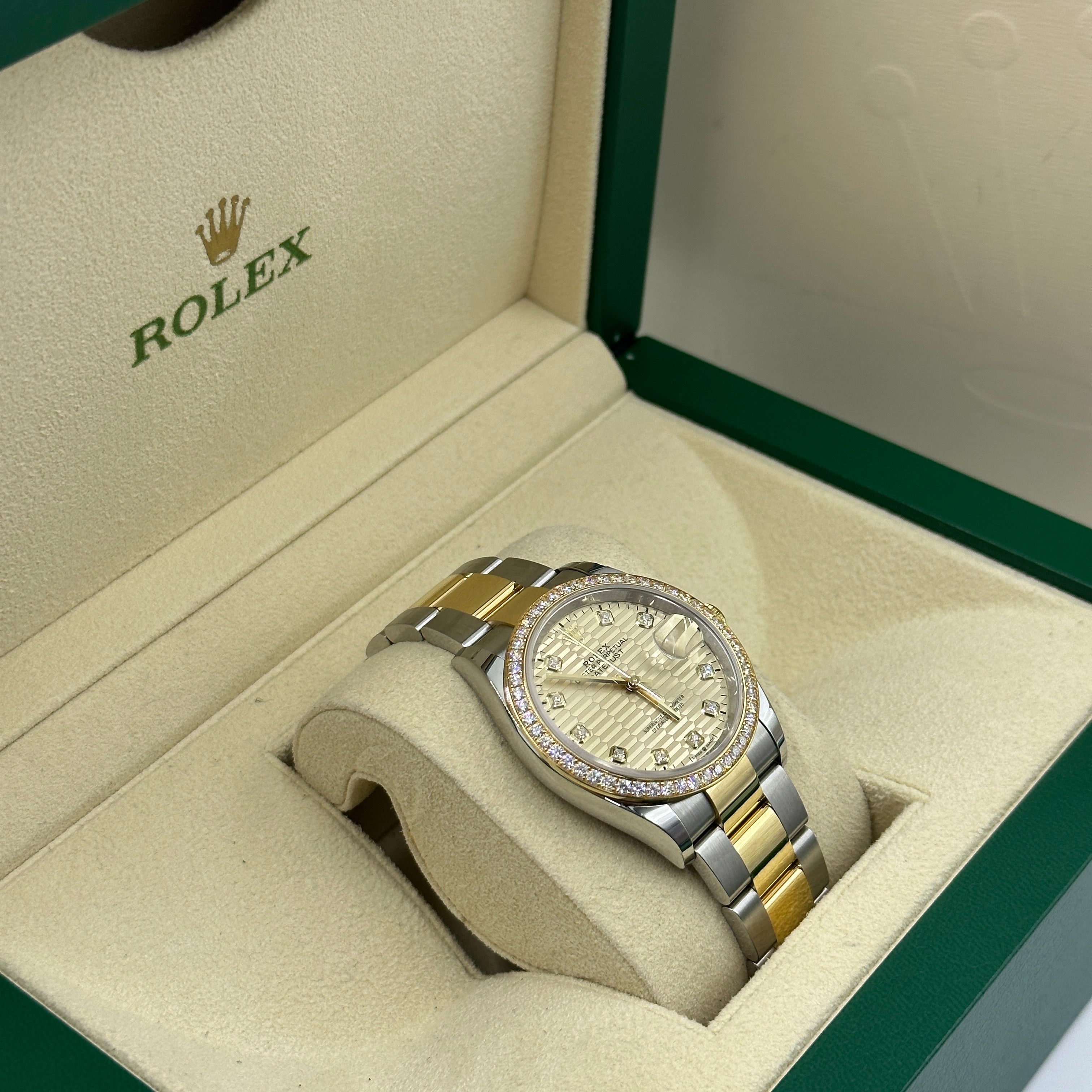 Rolex Datejust 36 126283G Champ Fluted Oyster 2024