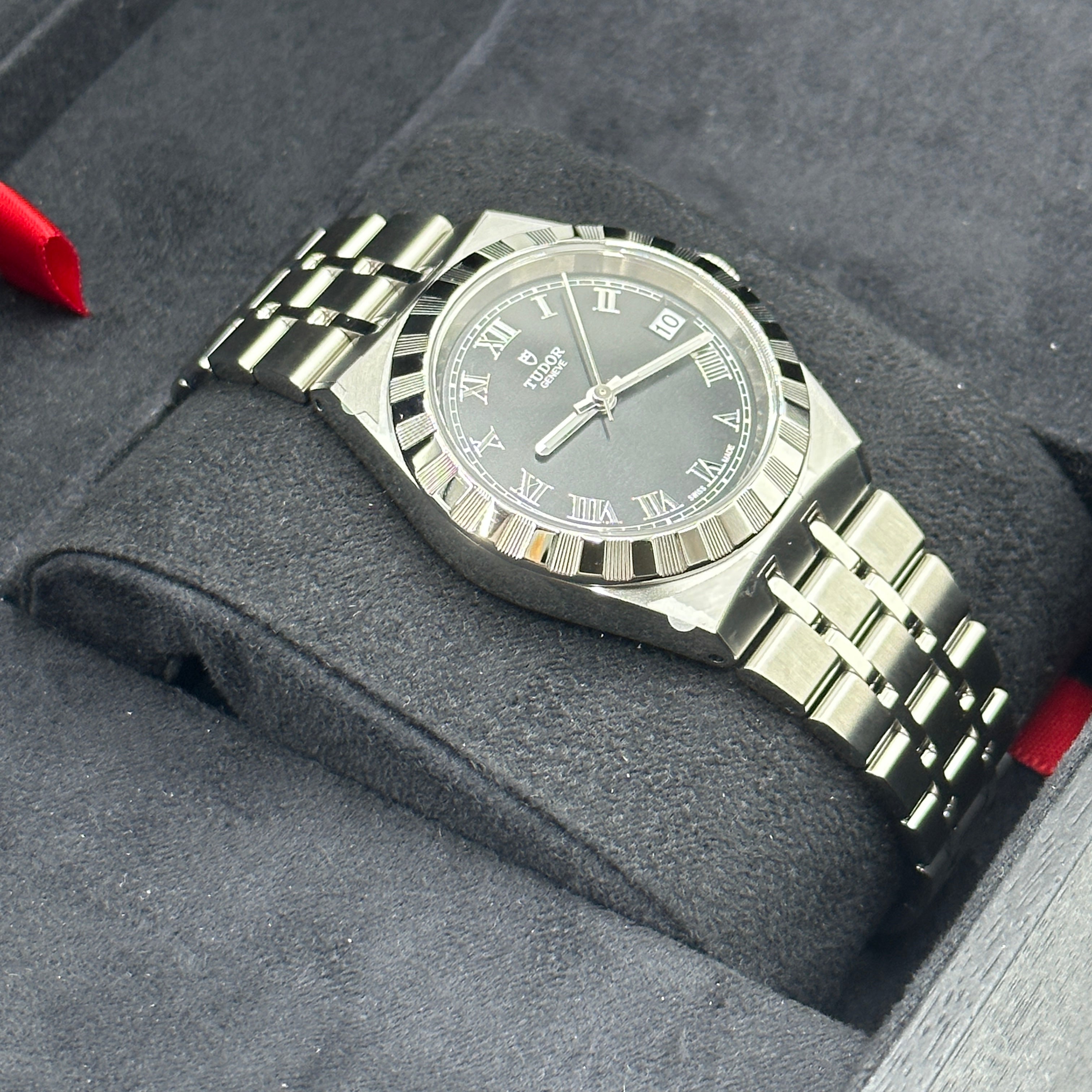 Tudor Tudor Royal 34 mm 28400-0003 Schwarzer römischer Stahl 2022