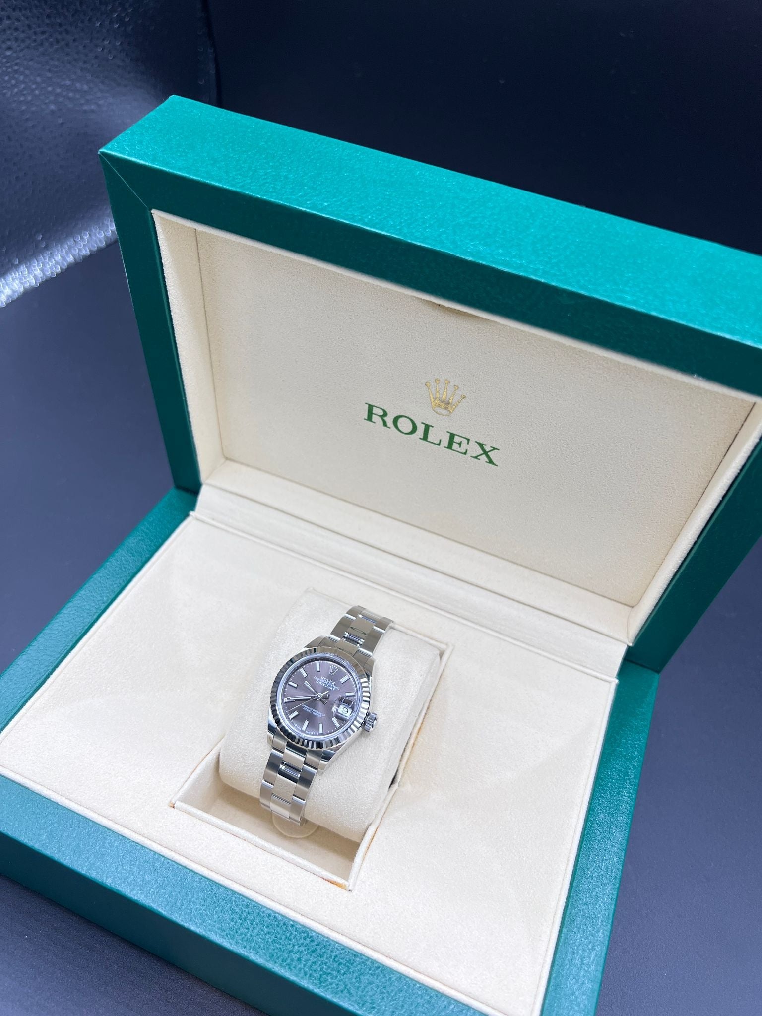 Rolex Lady-Datejust 279174 Grau Index Oyster 2025