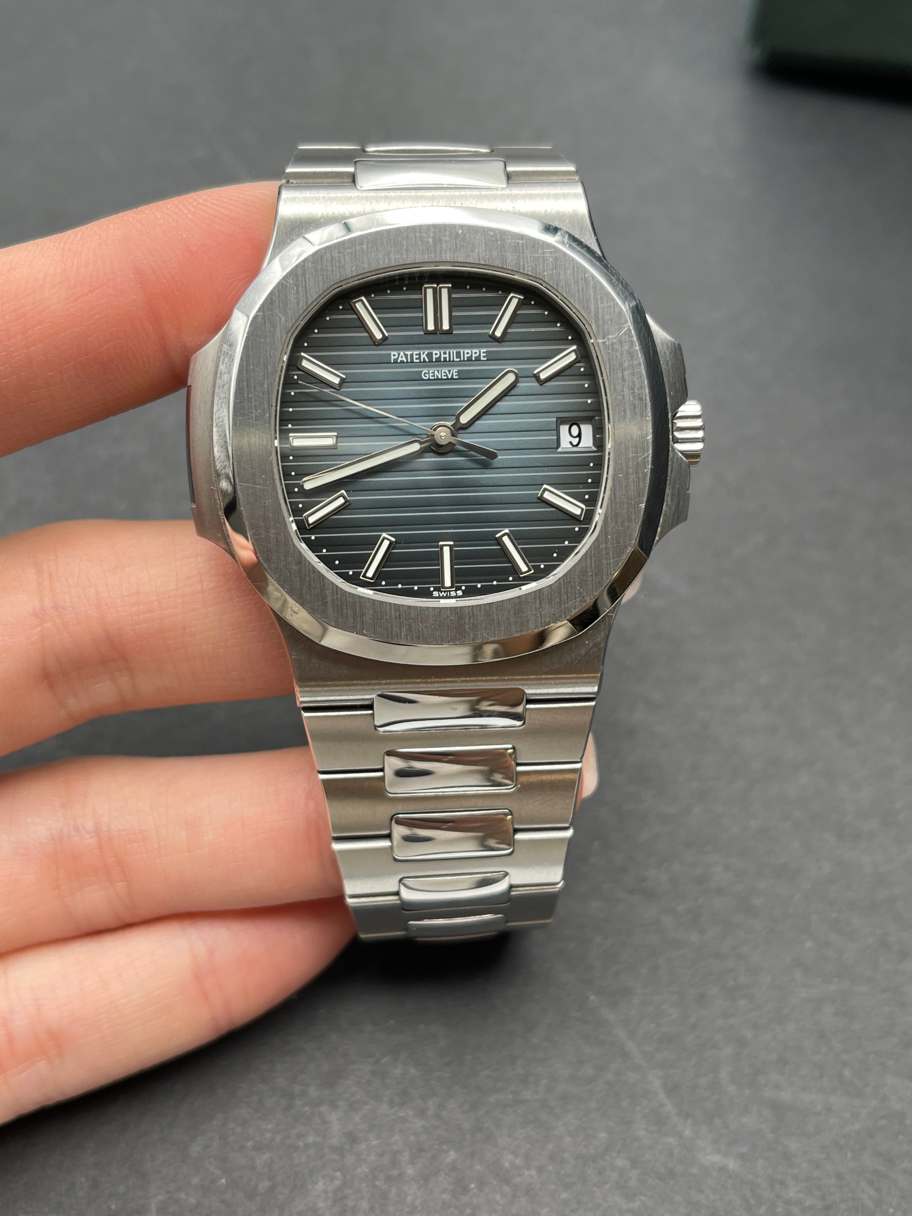 Patek Philippe Nautilus 5711/1A‑010 Stahl 40 mm blaues Zifferblatt