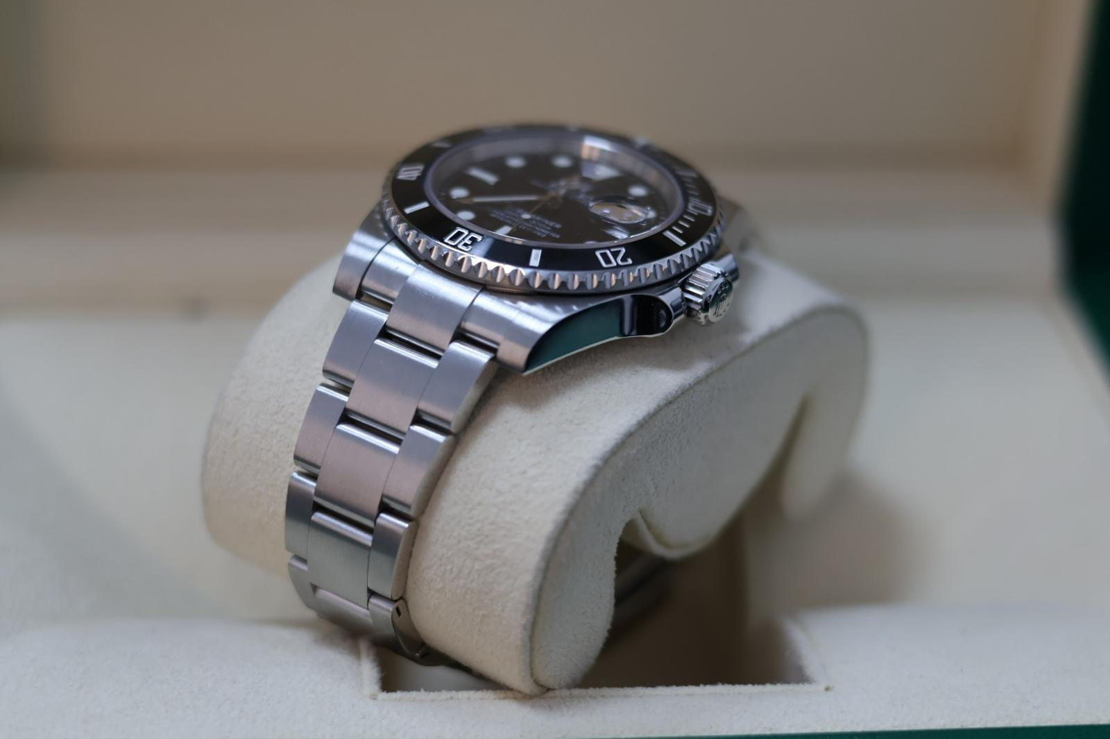 Rolex Submariner Date 116610ln Black