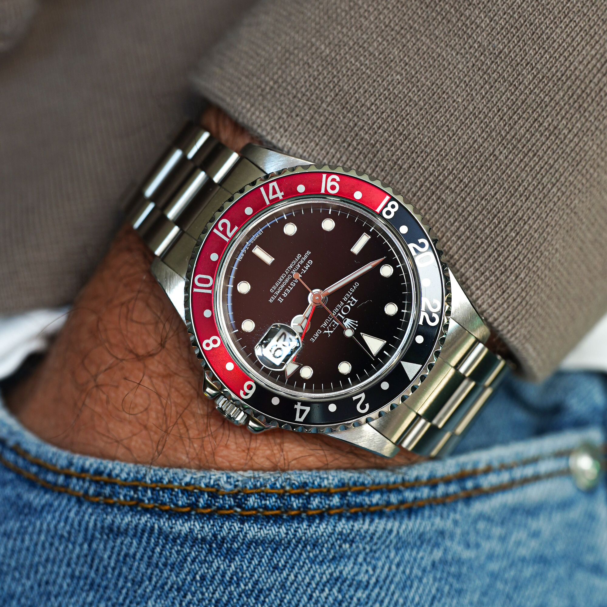 Traveler's Luxury Watch Guide: Best GMT, World Timers & Dual Time Models for European Globetrotters