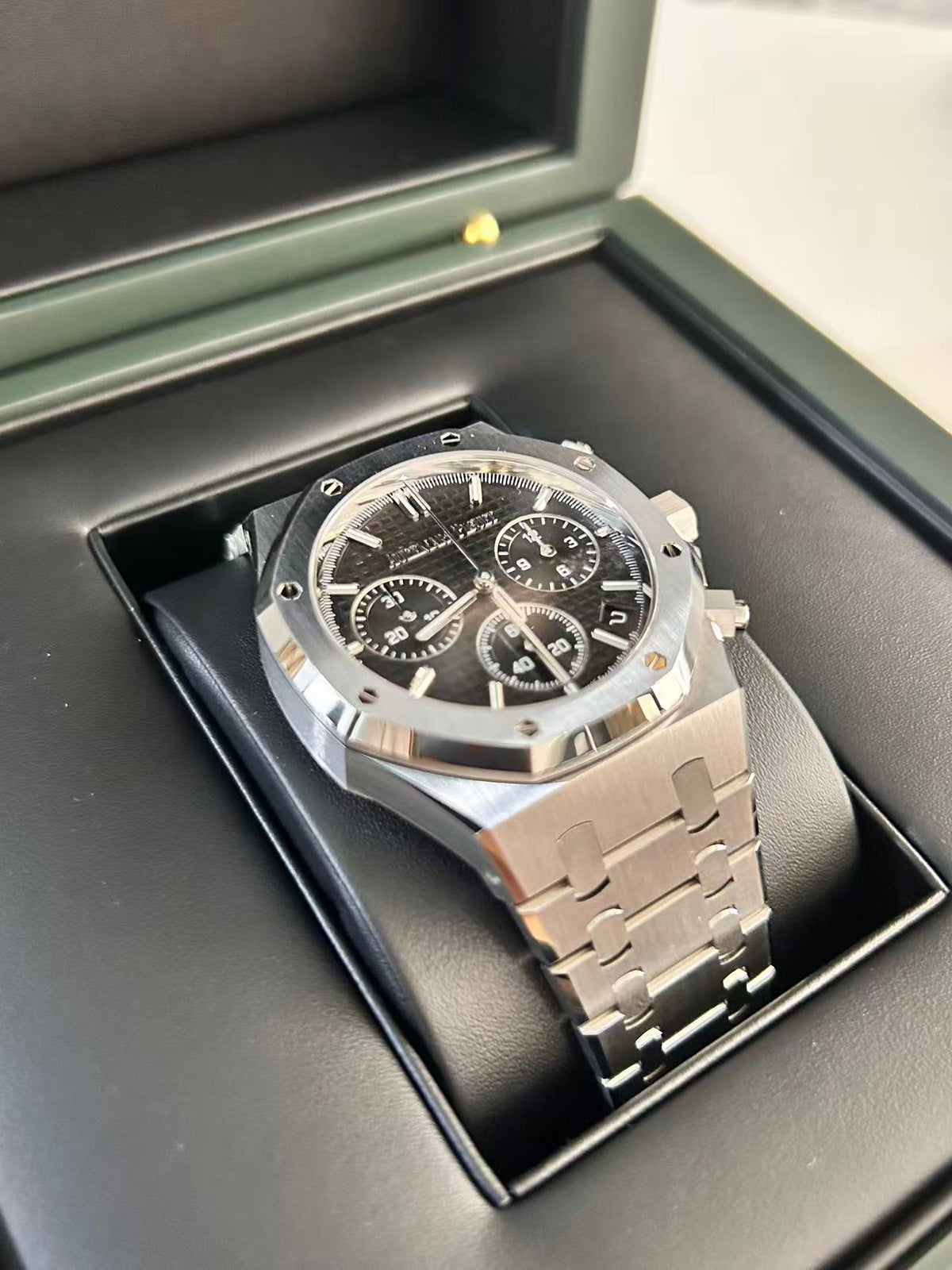 Audemars Piguet  Royal Oak 26240st.OO.1320ST.06 2025