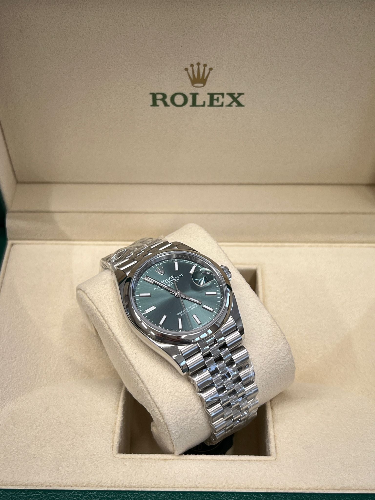 Rolex Datejust 36 126200 GREEN INDEX JUB