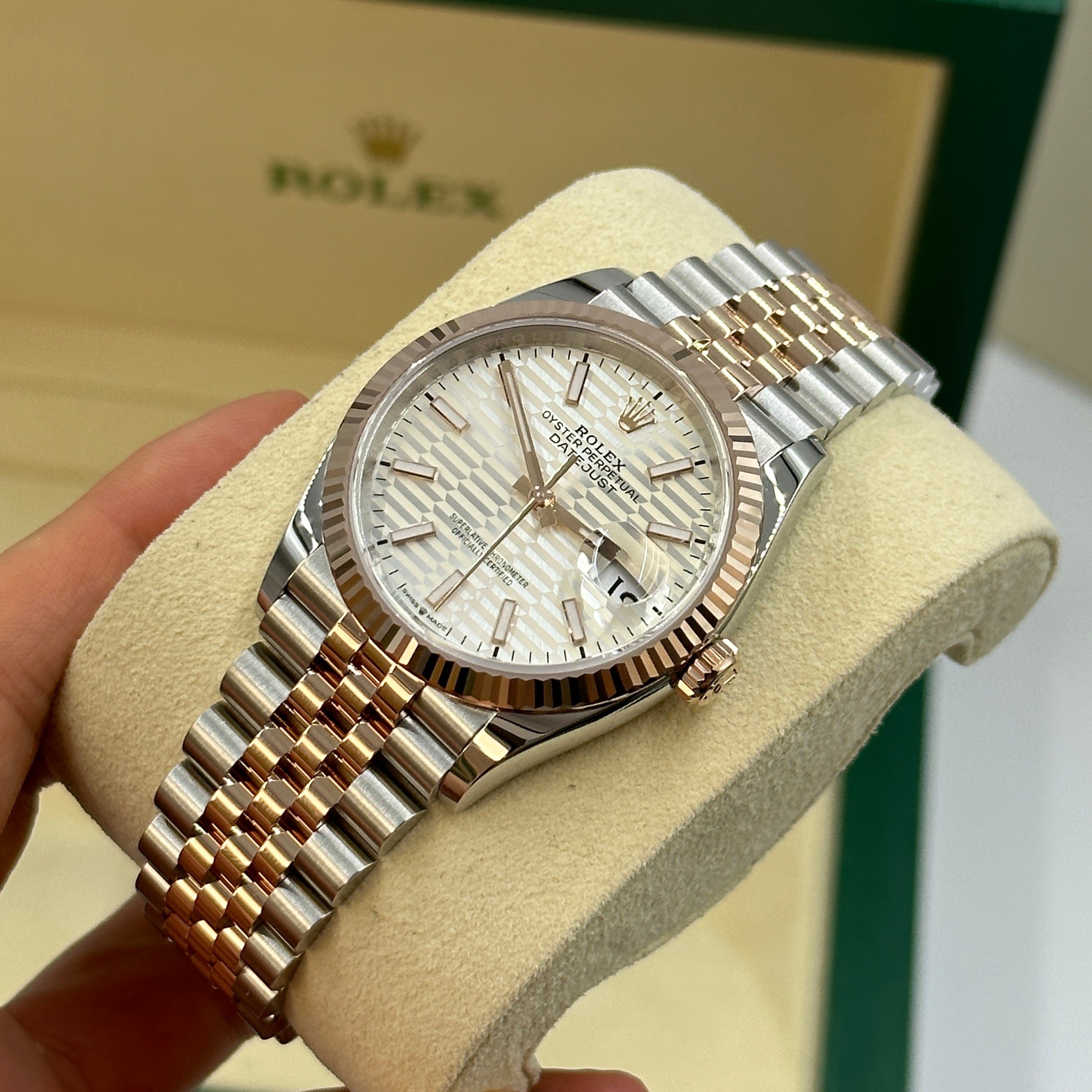 Rolex Datejust 36 126231 Silber Index geriffelt Jubilee 2024