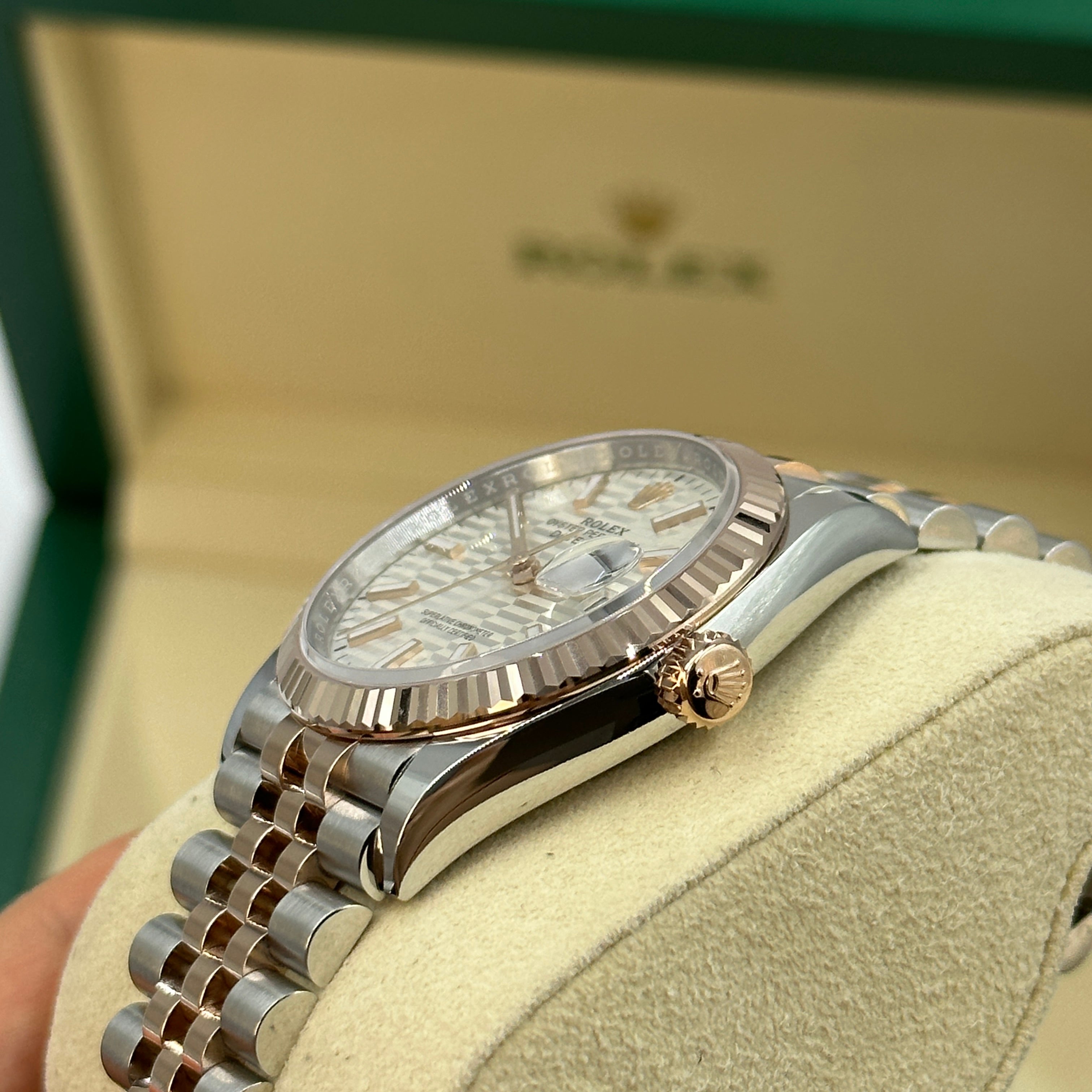 Rolex Datejust 36 126231 Silber Index geriffelt Jubilee 2024