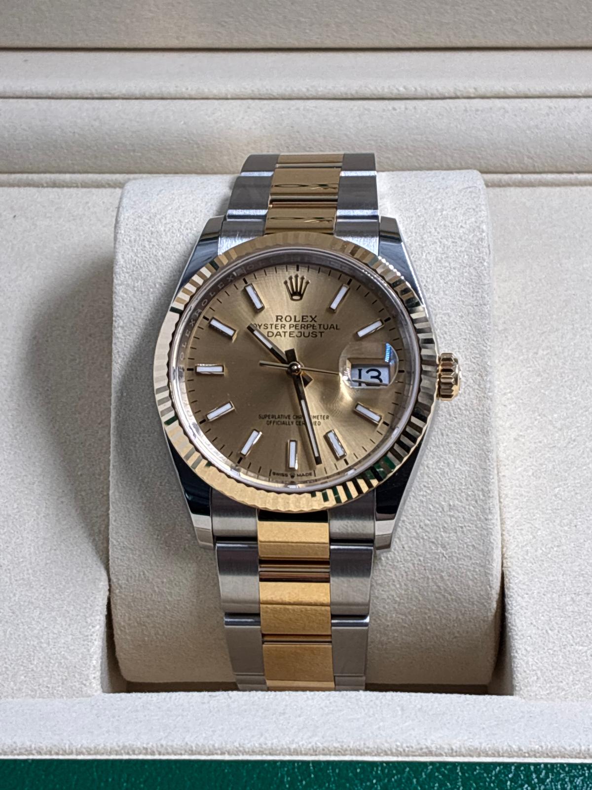 Rolex Datejust 36 126233 Champagne Index Dial Oyster 2026