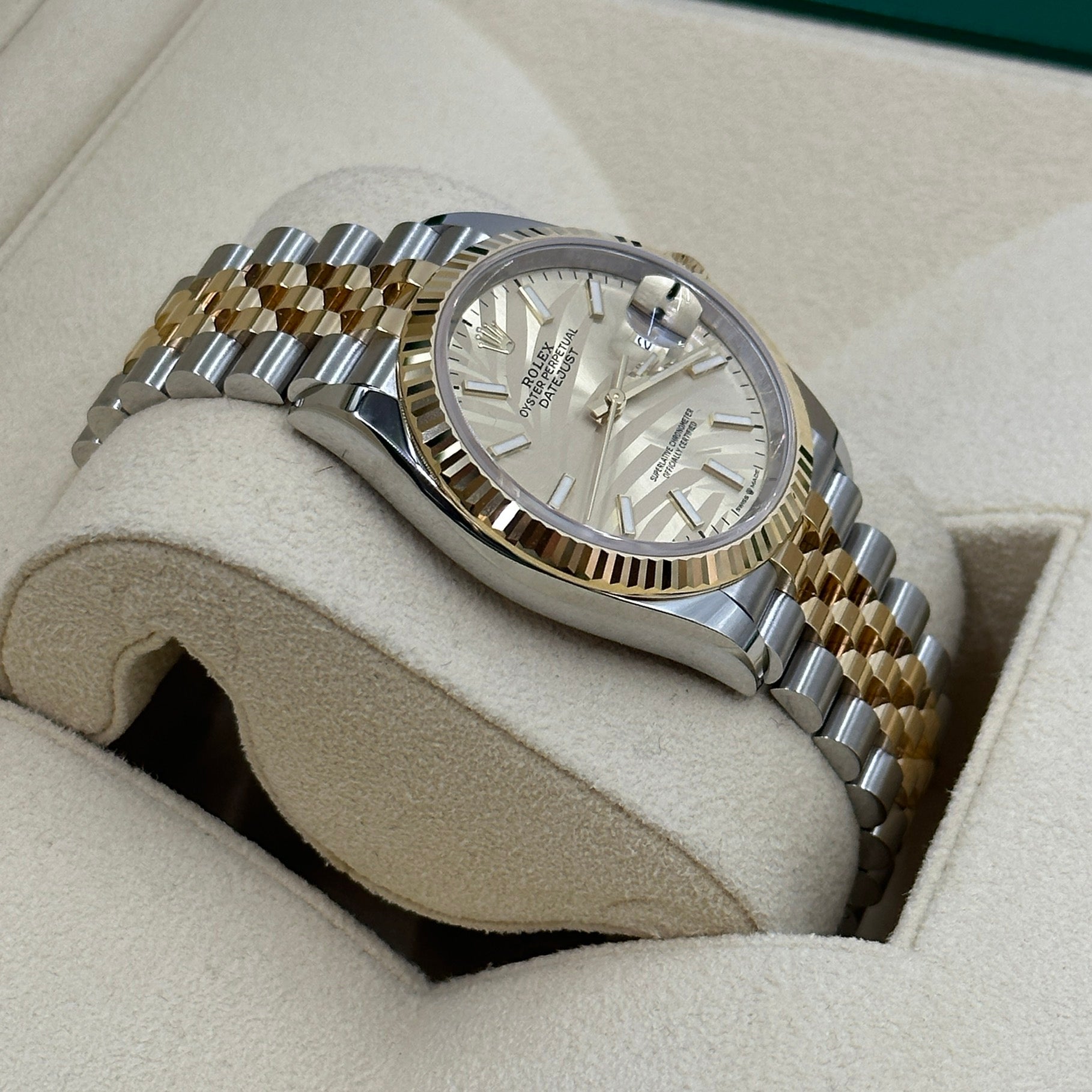 Rolex Datejust 36 126233 Champ Palm Jubilee 2024
