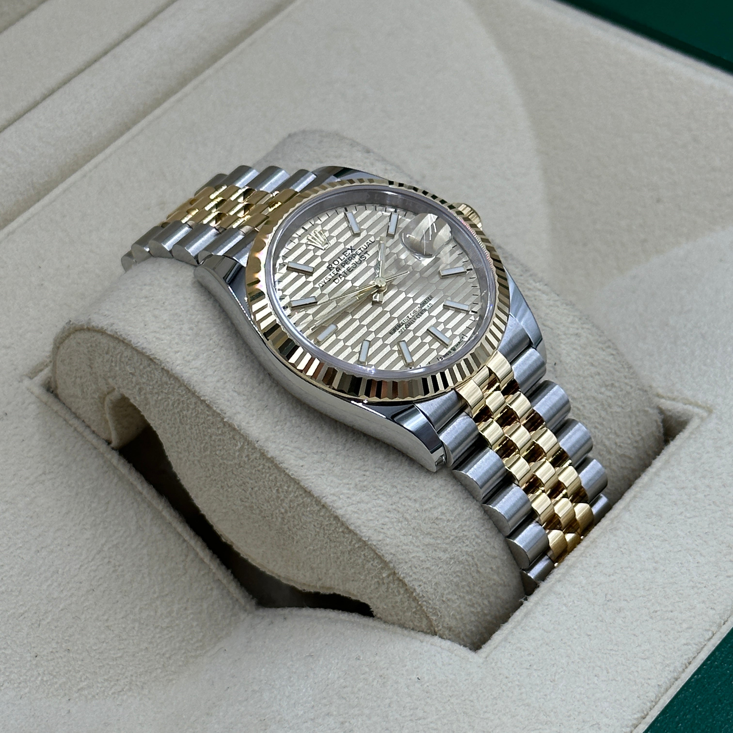 Rolex Datejust 36 126233 Champ Flute Jubilee 2024