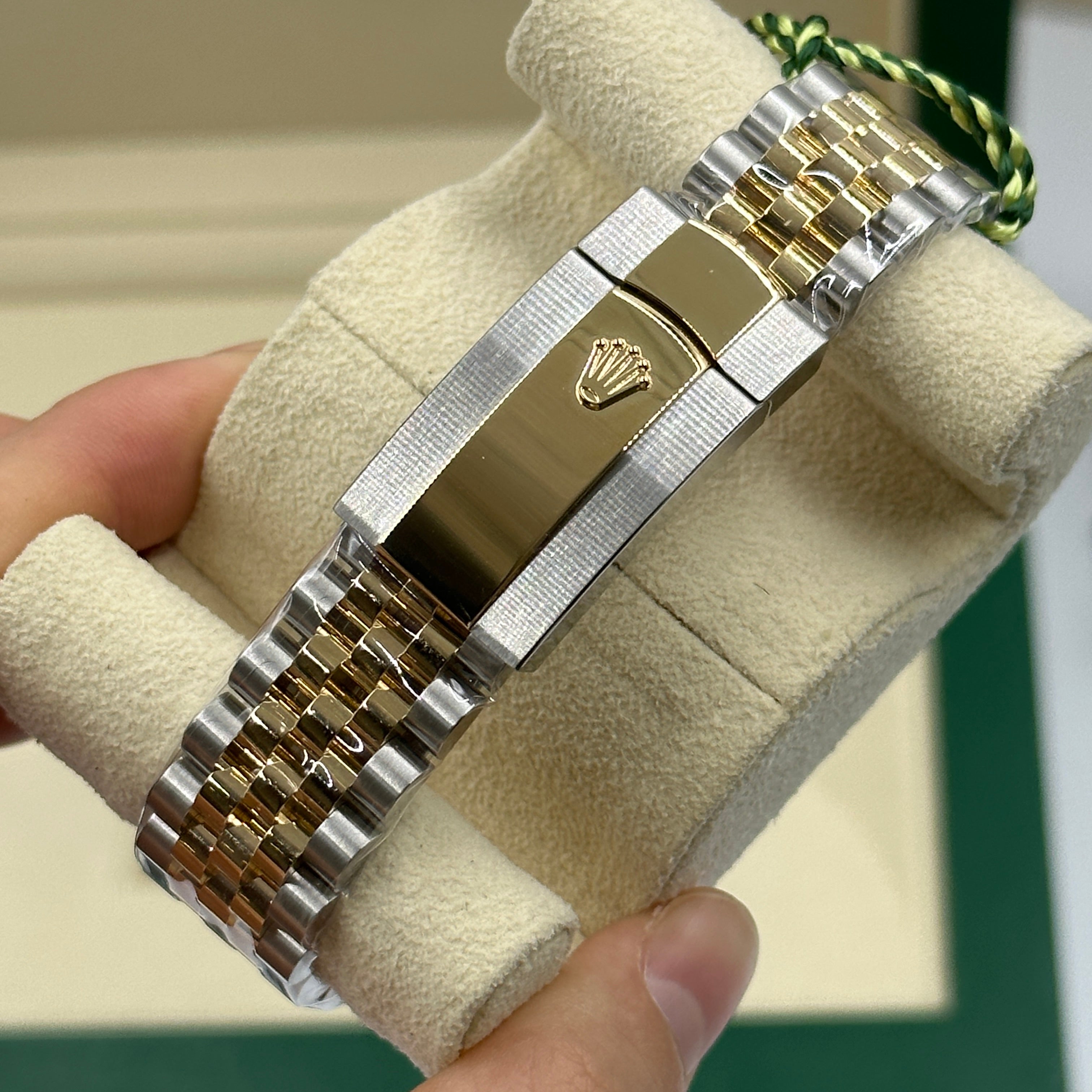 Rolex Datejust 36 126233Ng Weißes Jubiläum 2025