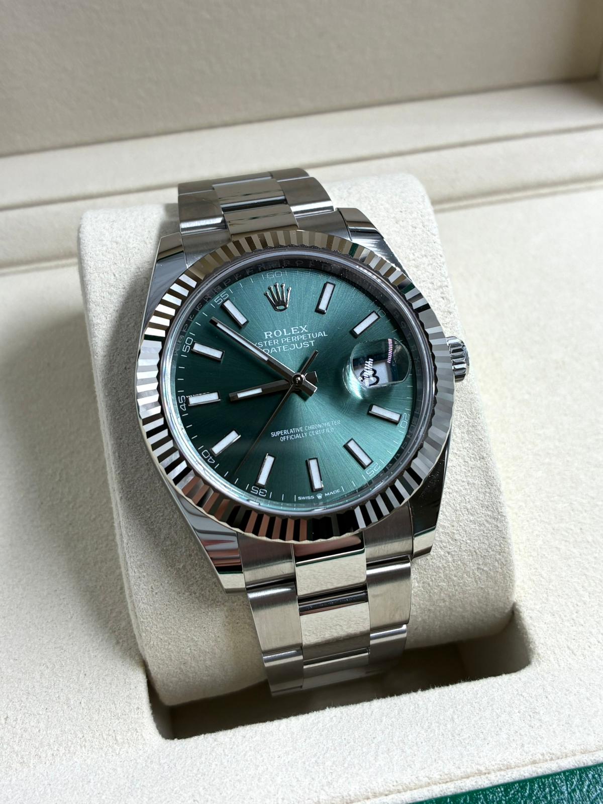 Rolex Datejust 41 126334 Mint Green Index Oyster 2025