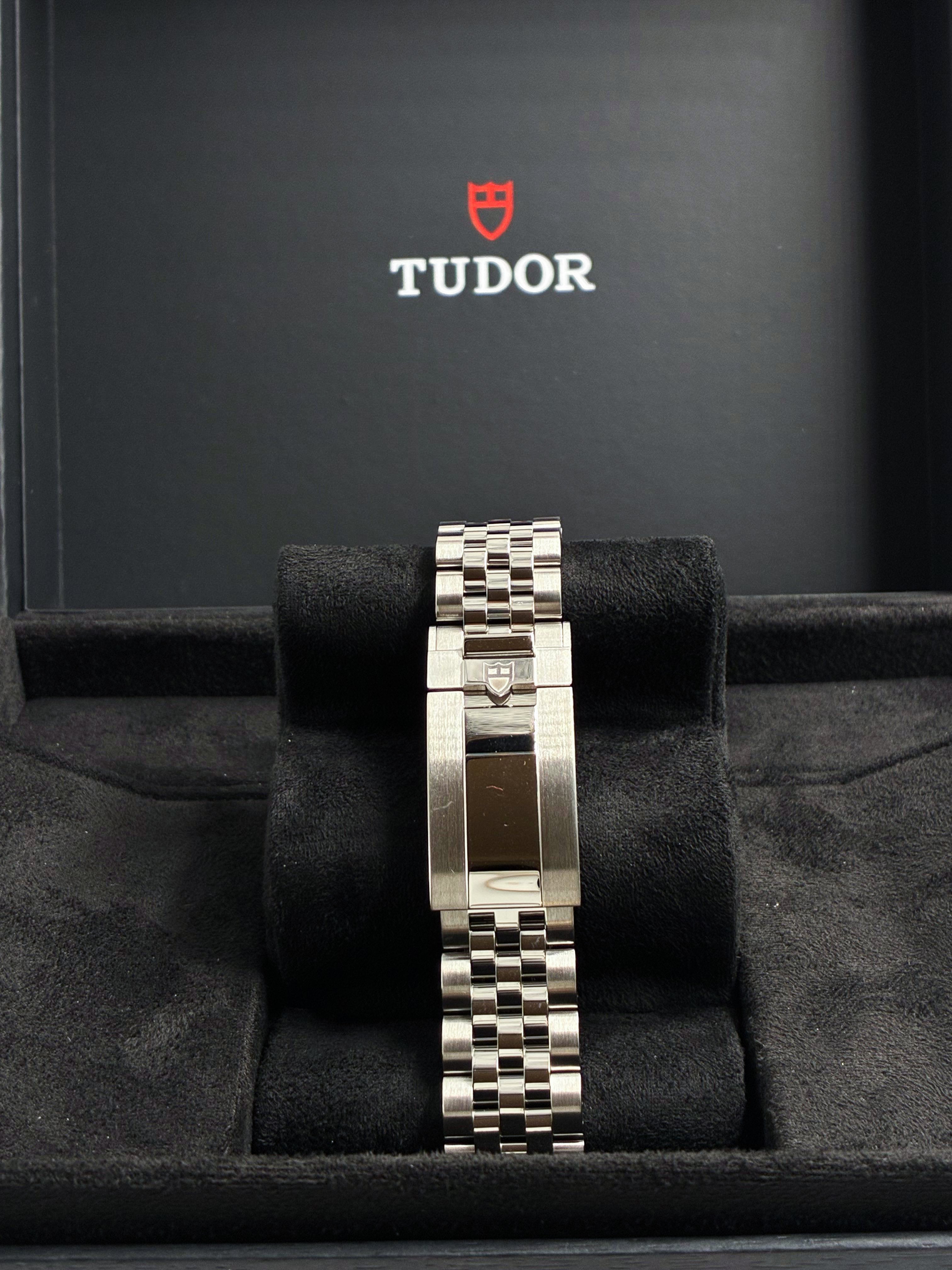 Tudor Black Bay M7941A1A0NU-0003