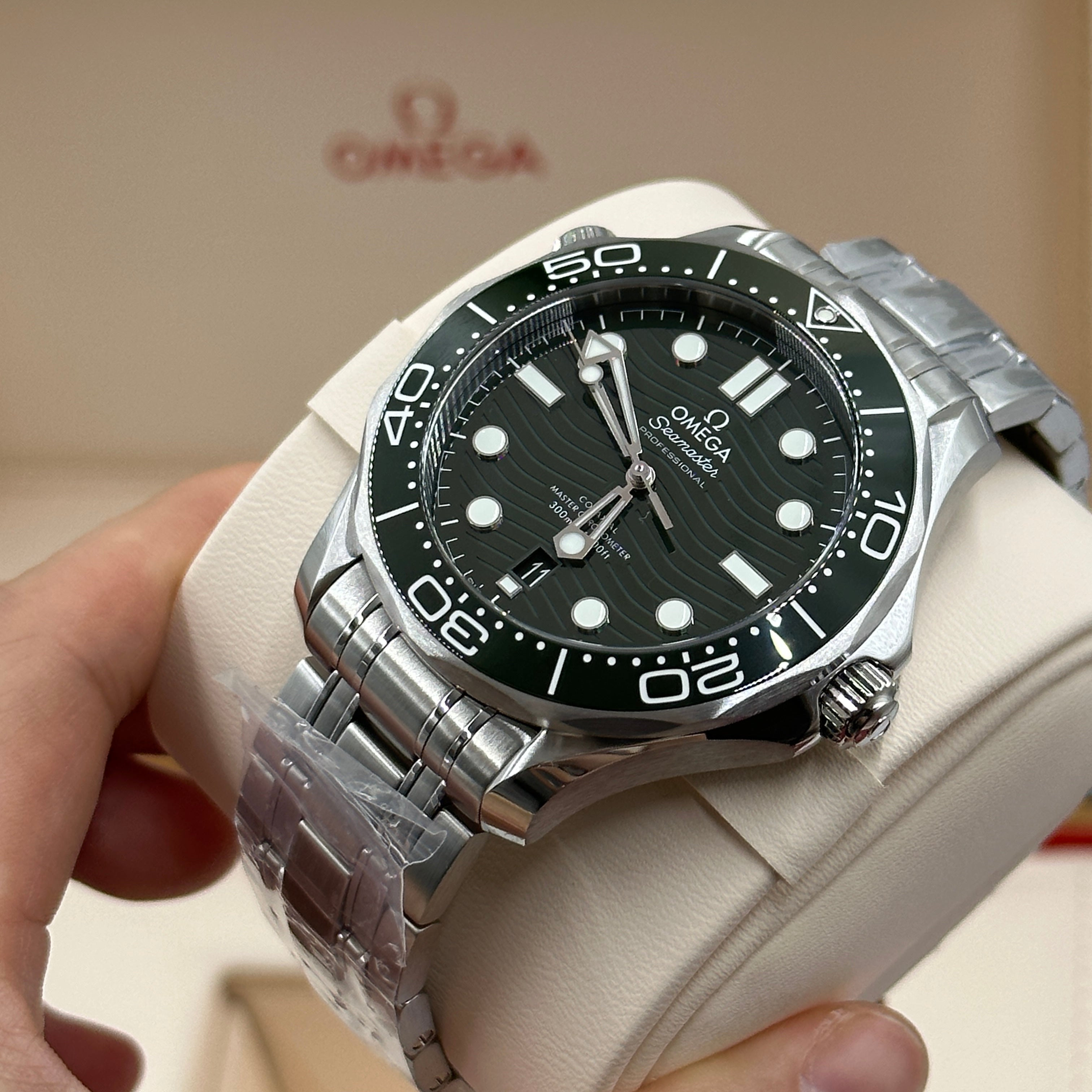 Omega Seamaster Diver 300 M 210.30.42.20.10.001