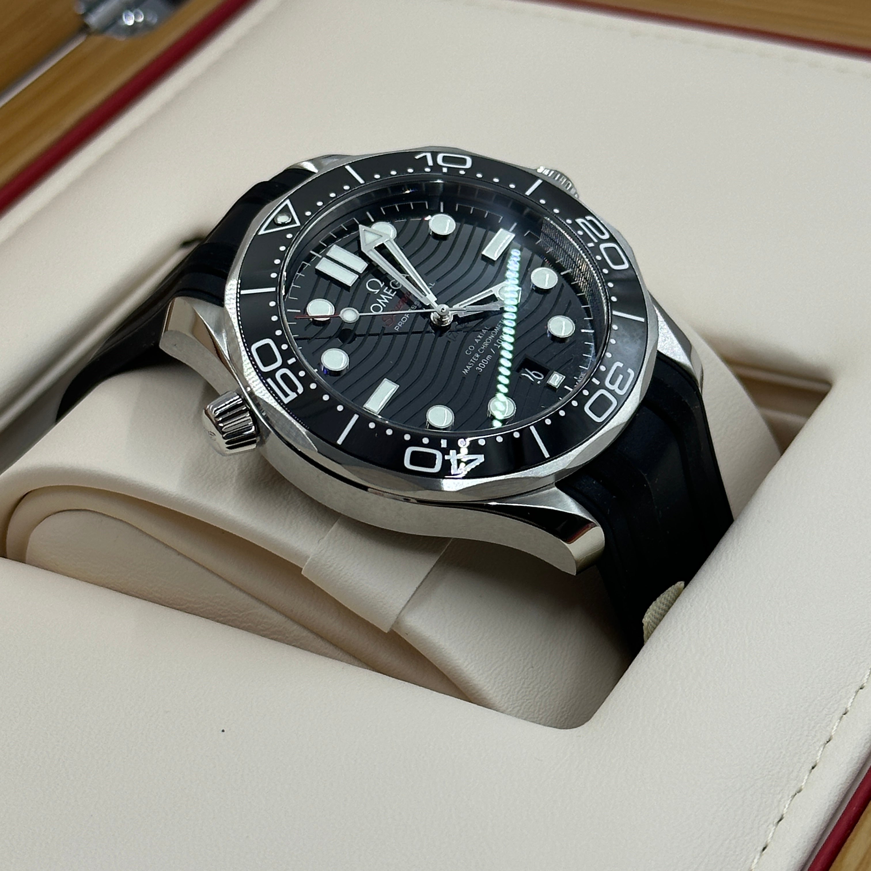 Omega Seamaster Diver 300M 42mm 210.32.42.20.01.001 2026