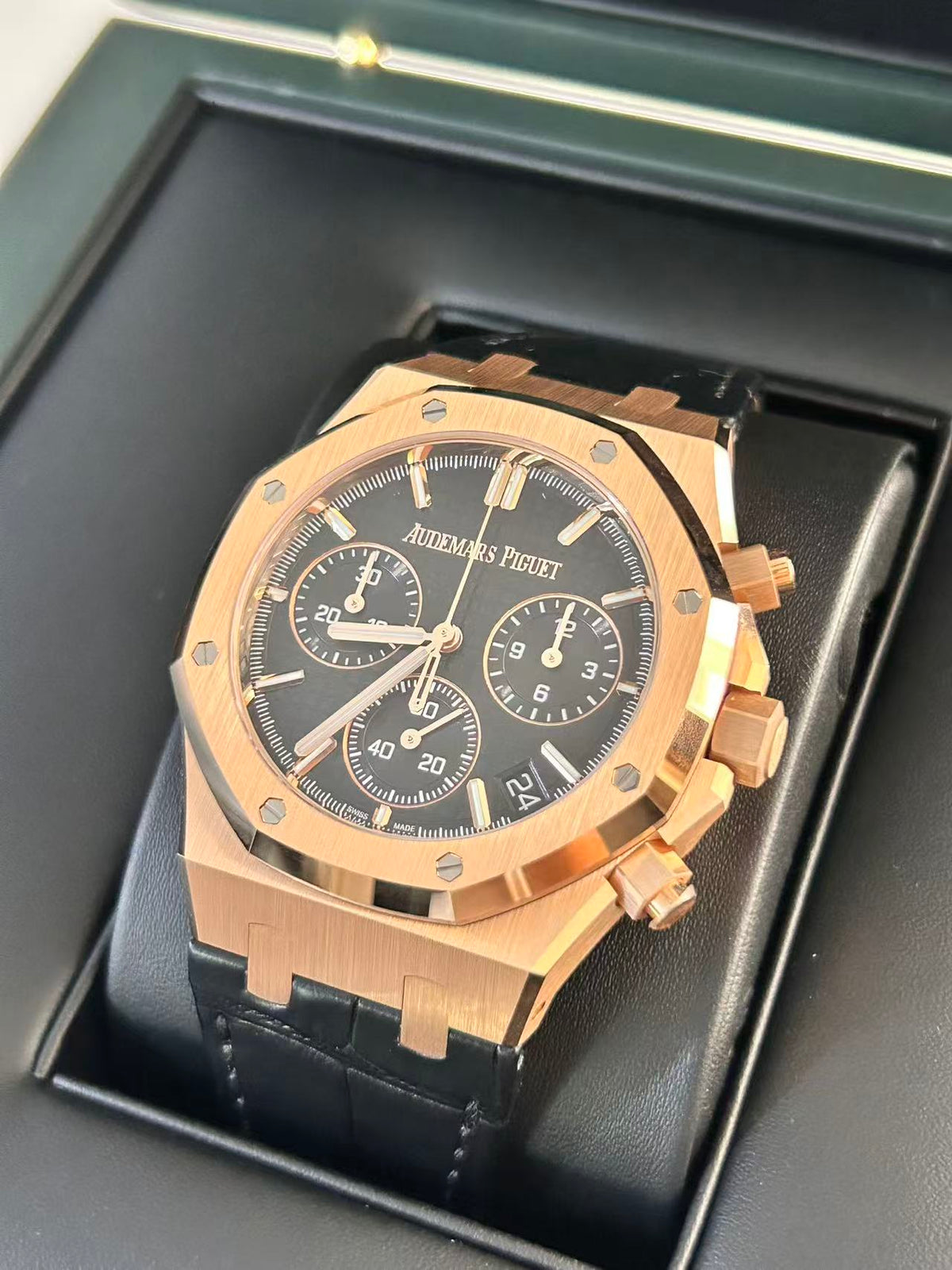 Audemars Piguet Royal Oak Chronograph 26240OR.OO.D002CR.02 2025