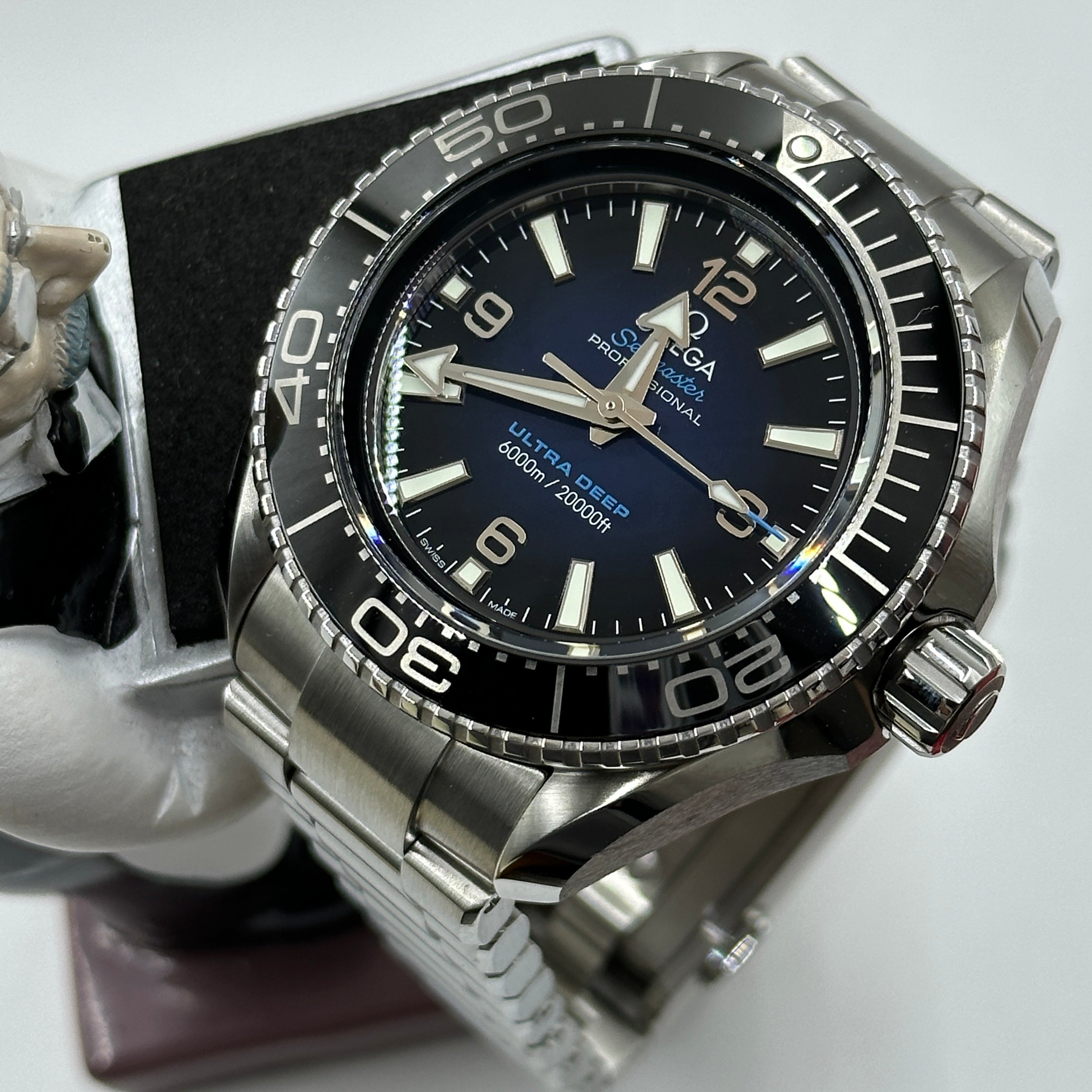 Omega Seamaster Planet Ocean 6000M 45.5 MM 215.30.46.21.03.001 2023