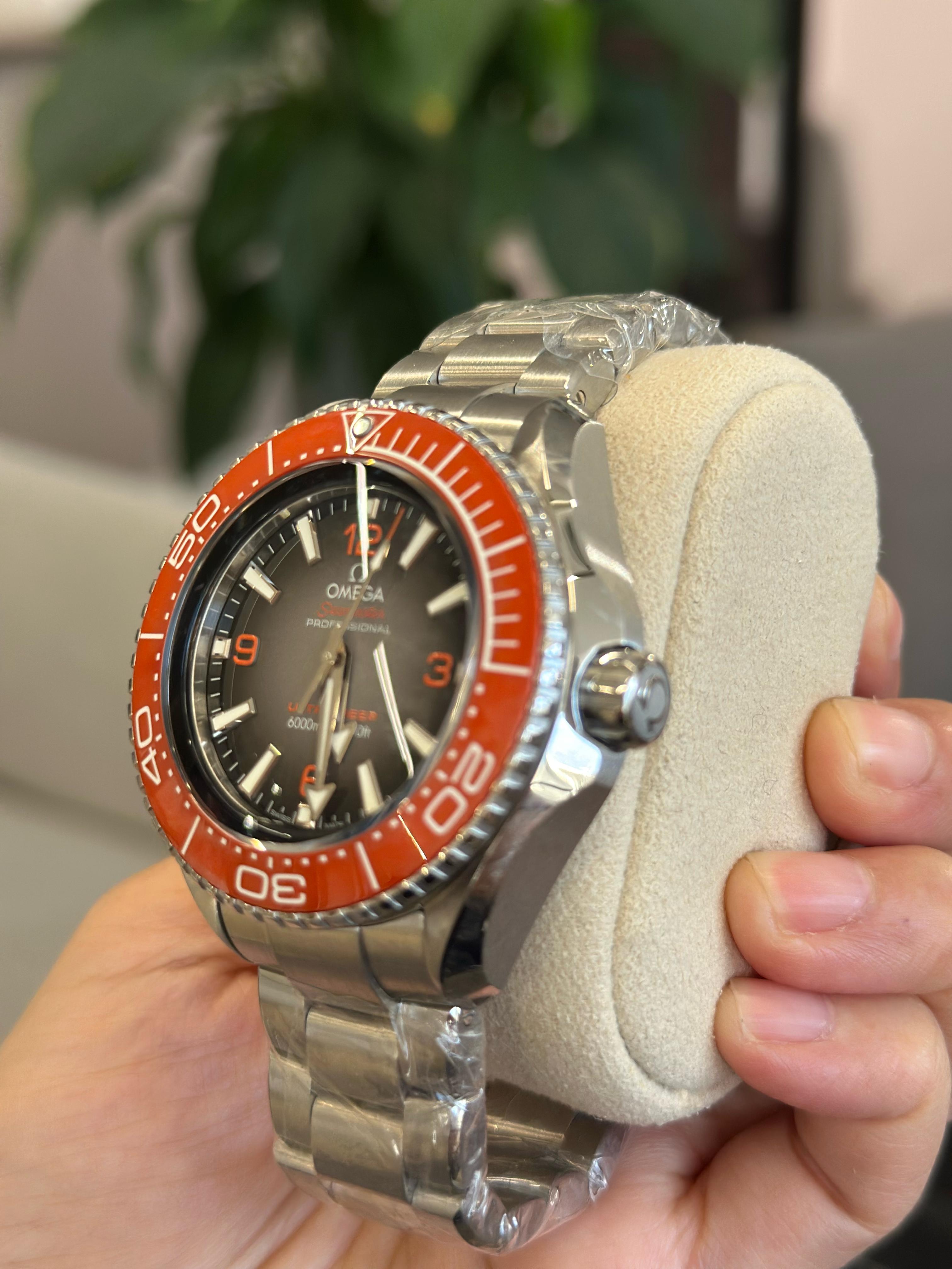 Omega Seamaster Planet Ocean 6000M 45.5 MM 215.30.46.21.06.001 2023