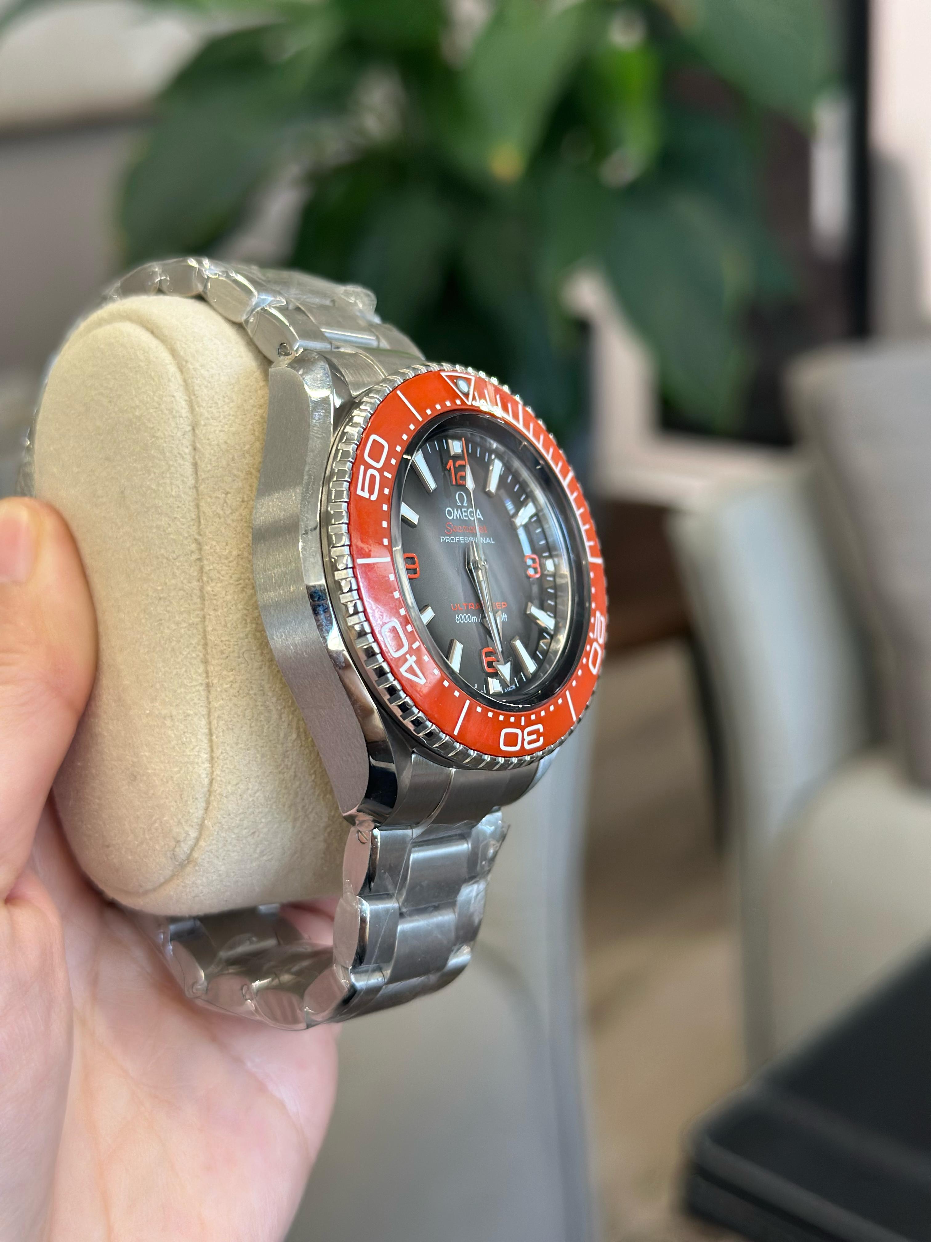 Omega Seamaster Planet Ocean 6000M 45.5 MM 215.30.46.21.06.001 2023