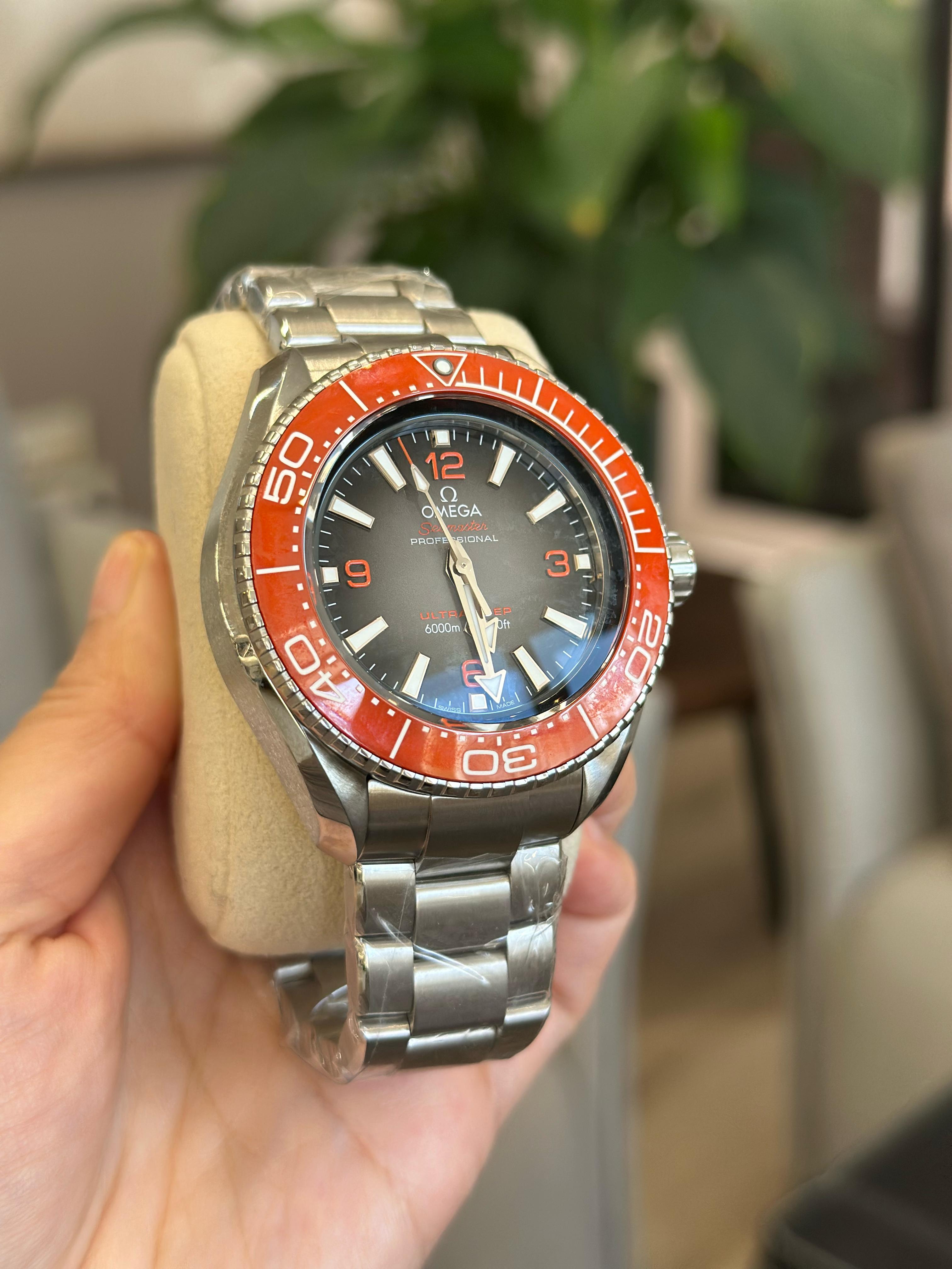 Omega Seamaster Planet Ocean 6000M 45.5 MM 215.30.46.21.06.001 2023