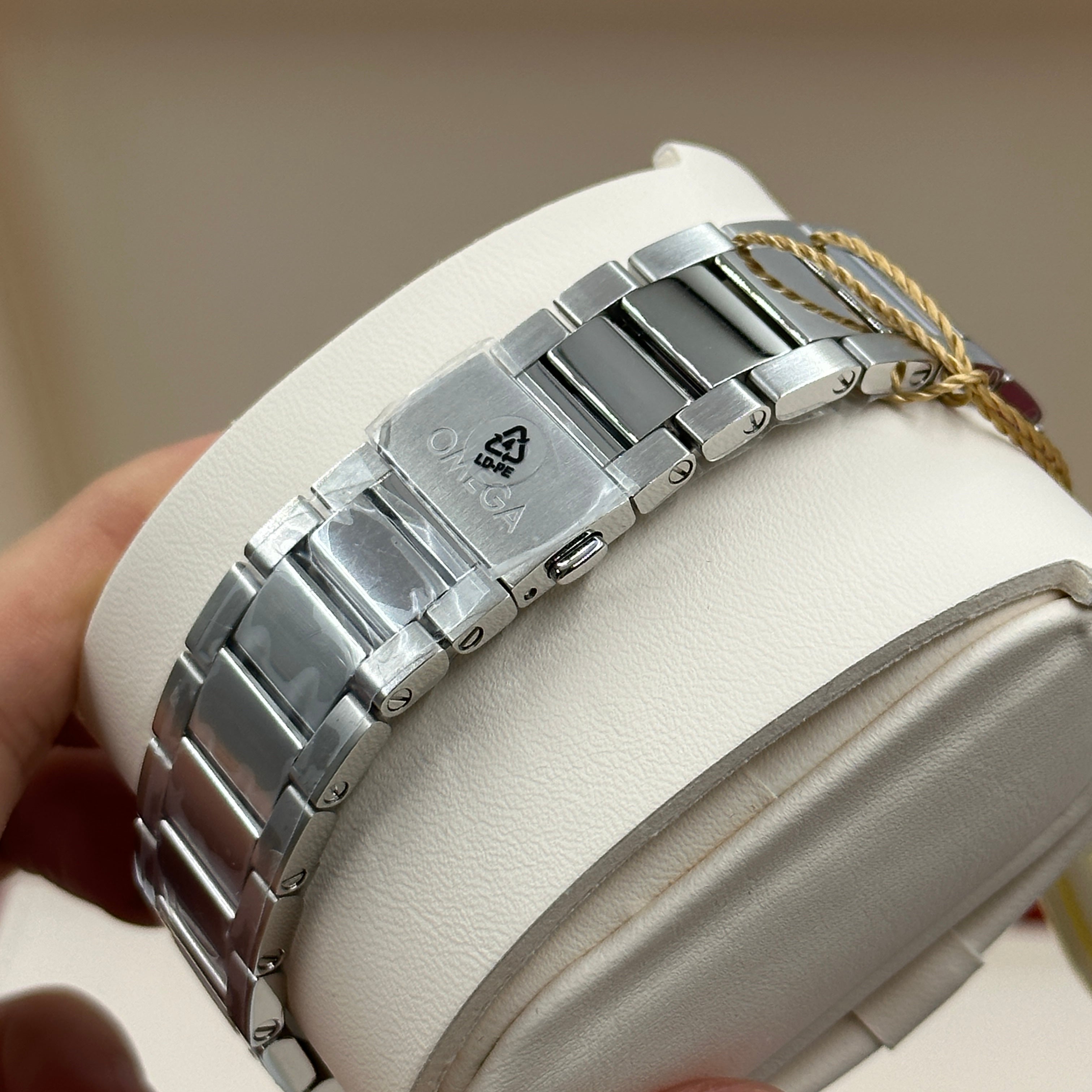 Omega Seamaster Aqua Terra 150M 220.10.41.21.03.004