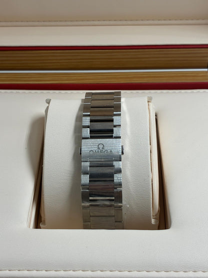 Omega 220.10.41.21.03.005 Aqua Terra 150m Co-axial Master Chronometer Summer