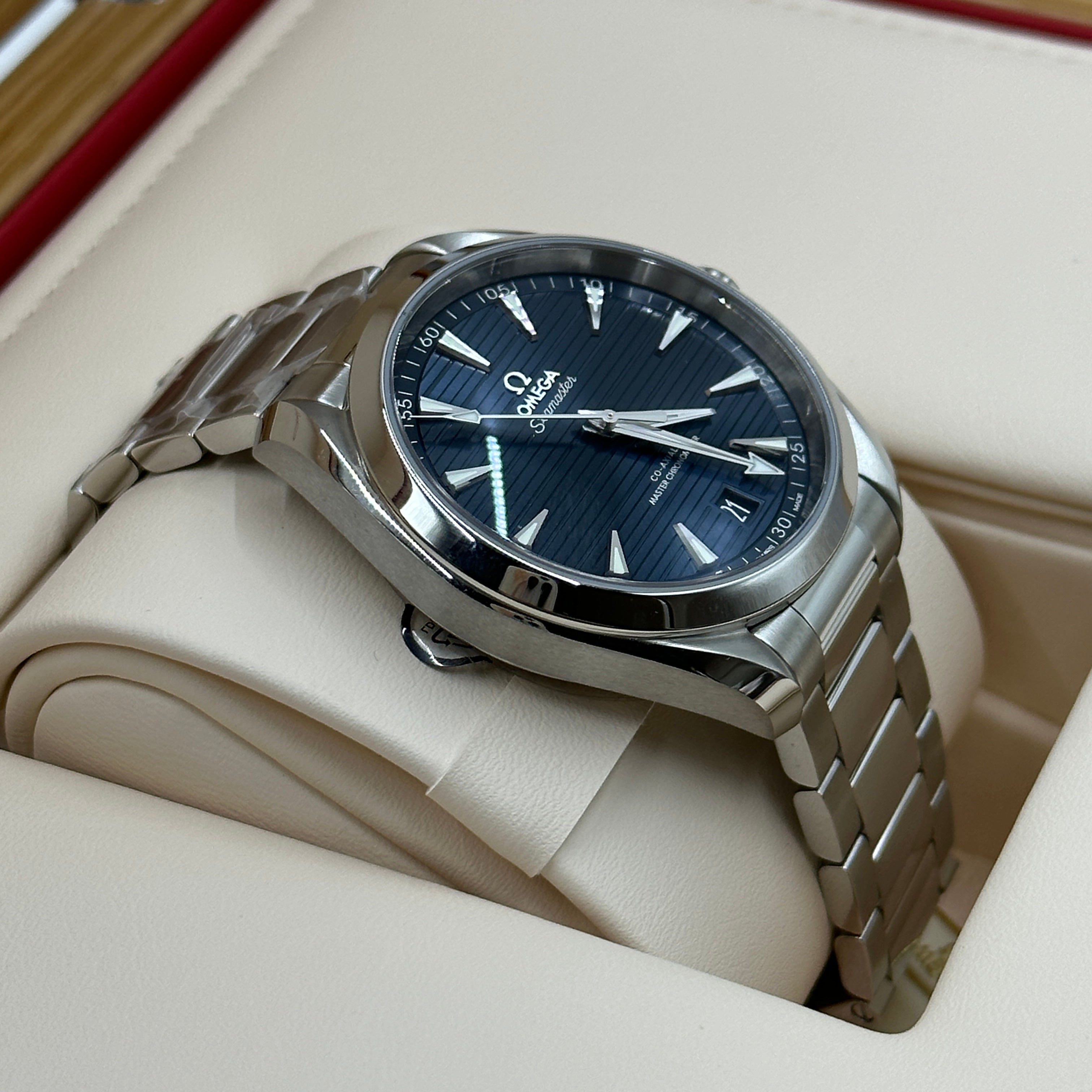 Omega Seamaster Aqua Terra 150M 220.10.41.21.03.004