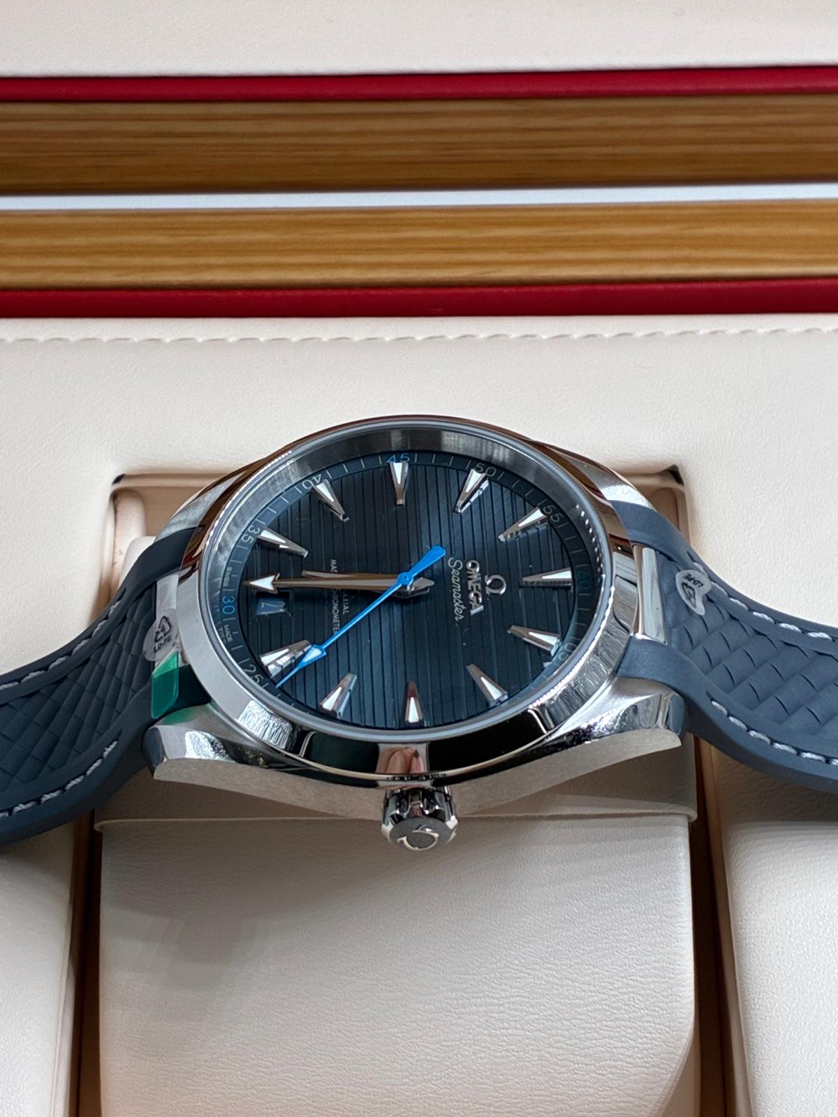 Omega 220.12.41.21.03.002 Seamaster Aqua Terra