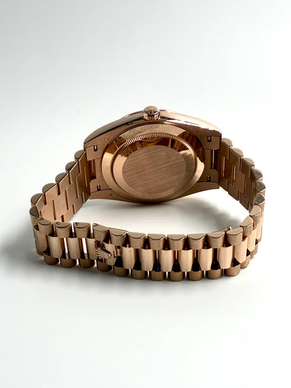 Rolex Day-Date 40 228235 Chocolate Roman