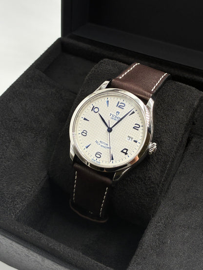 Tudor 1926 M91550-0010