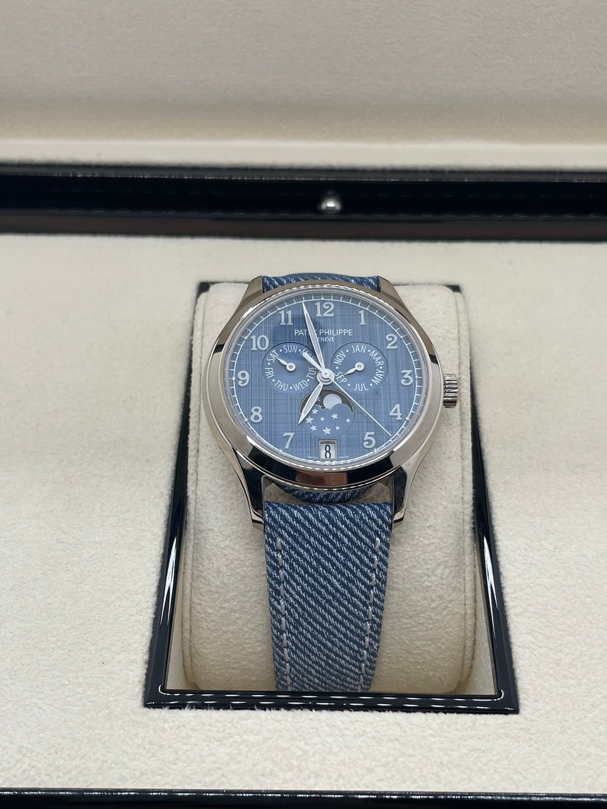 Patek Philippe Annual Calendar 4946G-001 2026