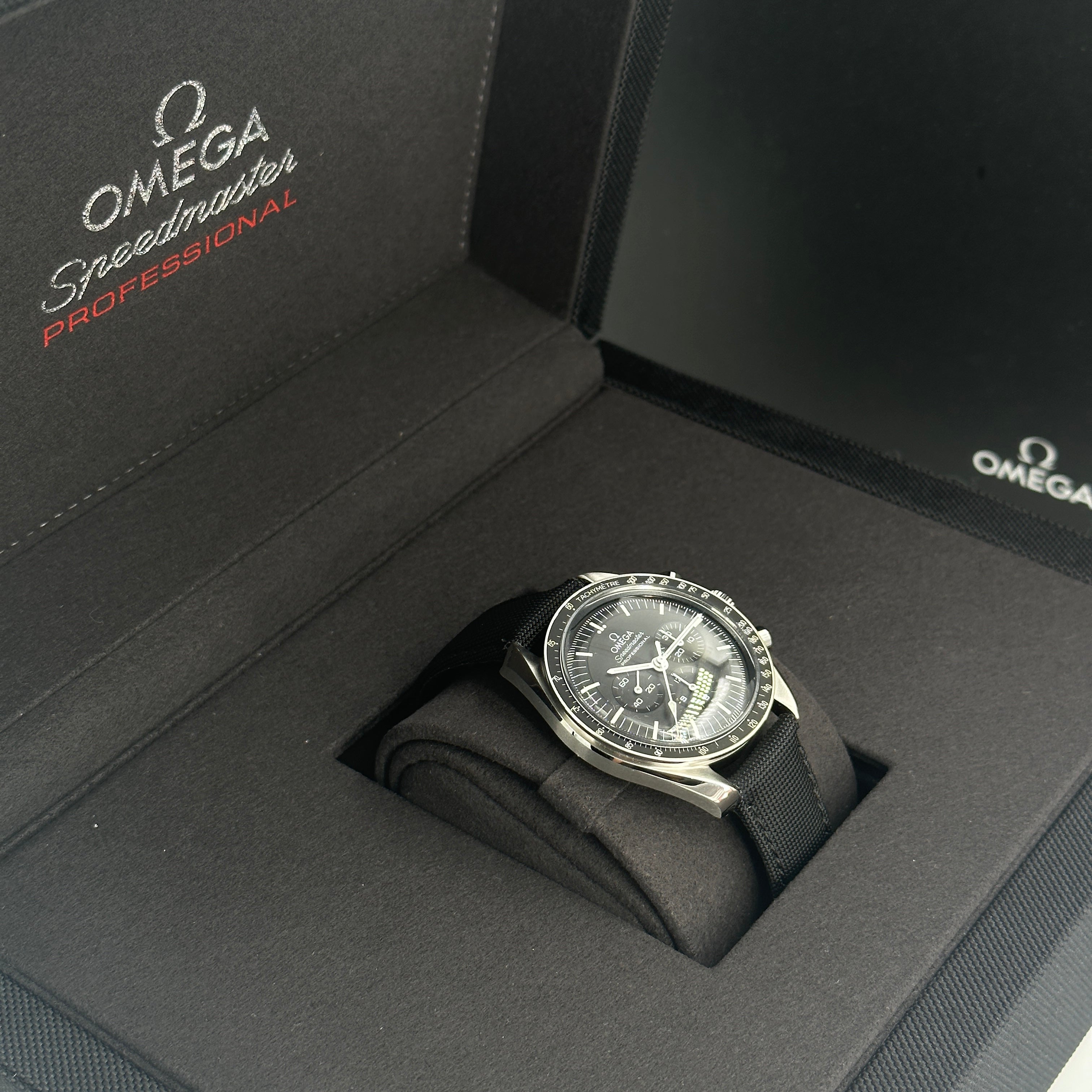 Omega Speedmaster Professional Moonwatch 310.32.42.50.01.001