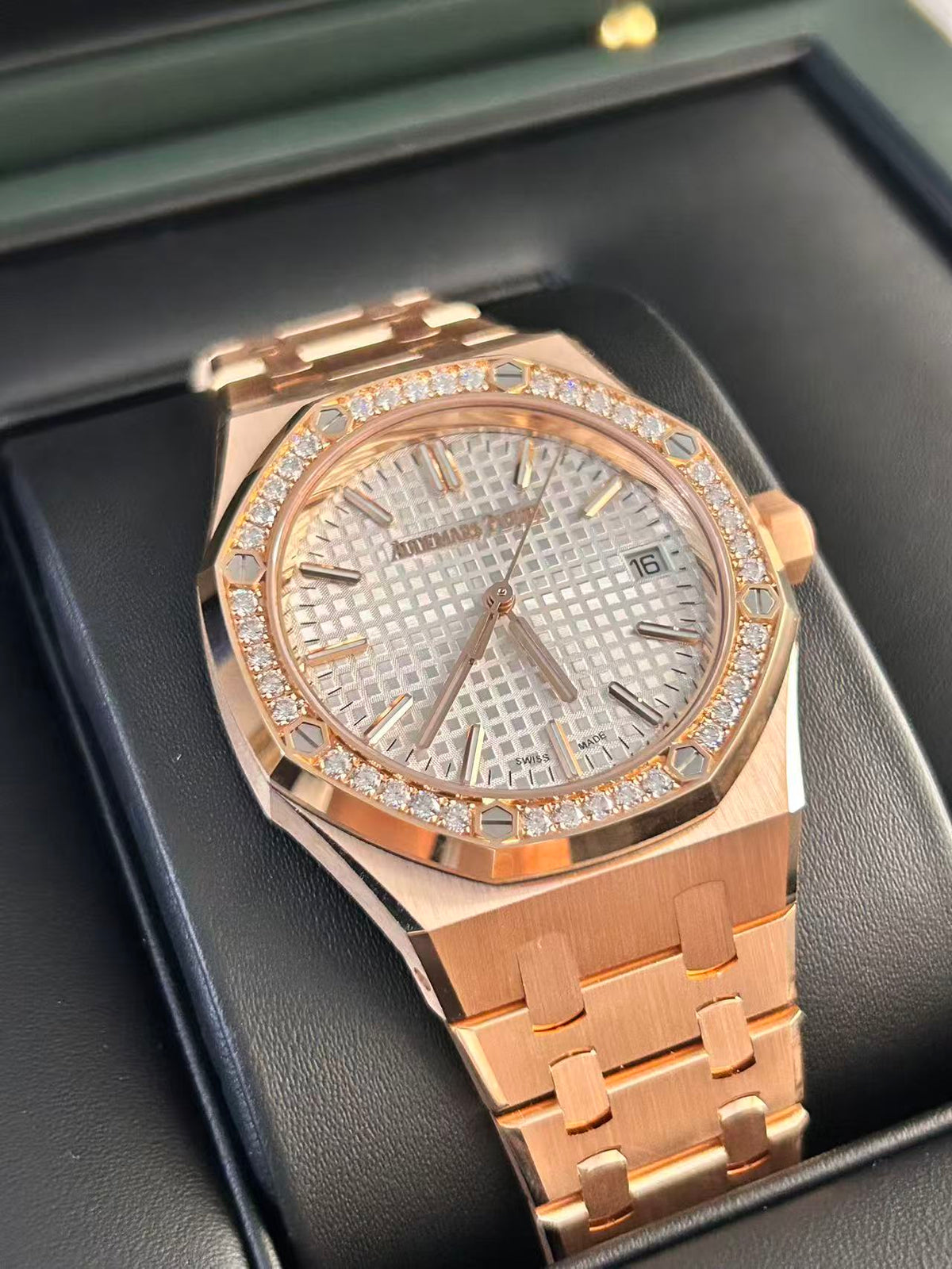 Audemars Piguet Royal Oak Selfwinding 15551OR.ZZ.1356OR.04 2026
