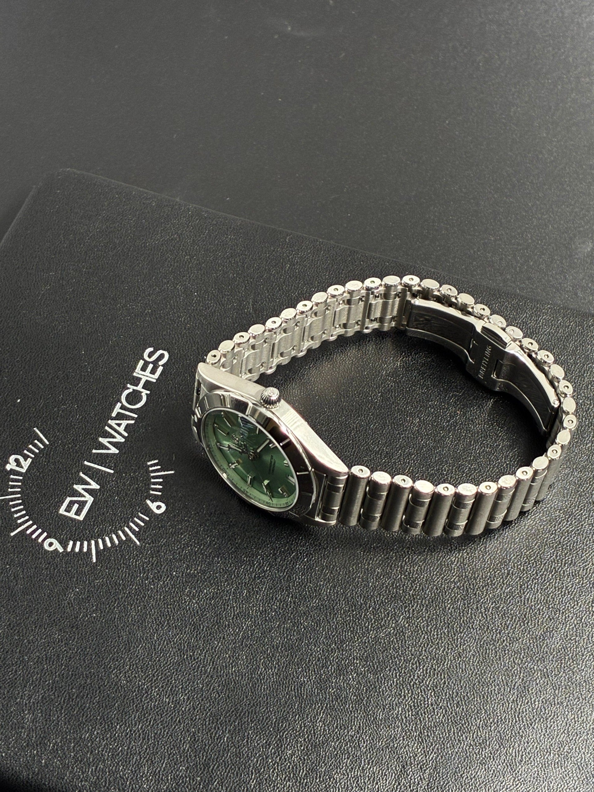 Breitling Chronomat 32 A77310101L1A1