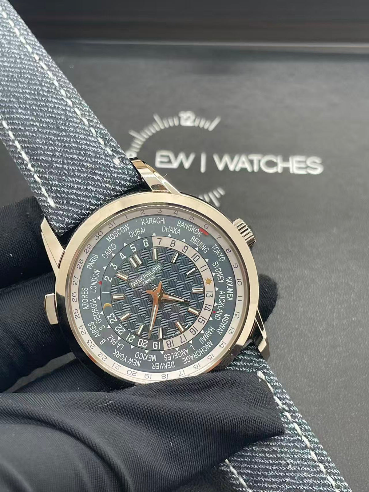 Patek Philippe 5330G-001  2025