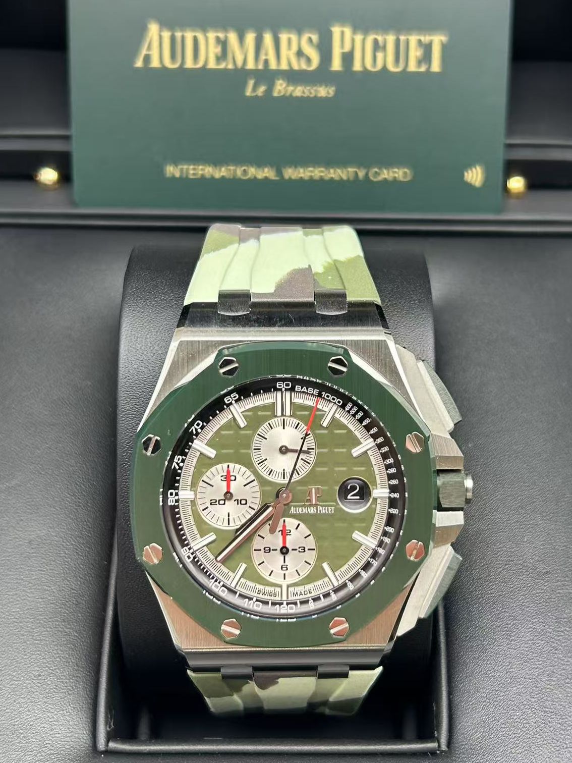 Audemars Piguet  26400SO.OO.A055CA.01