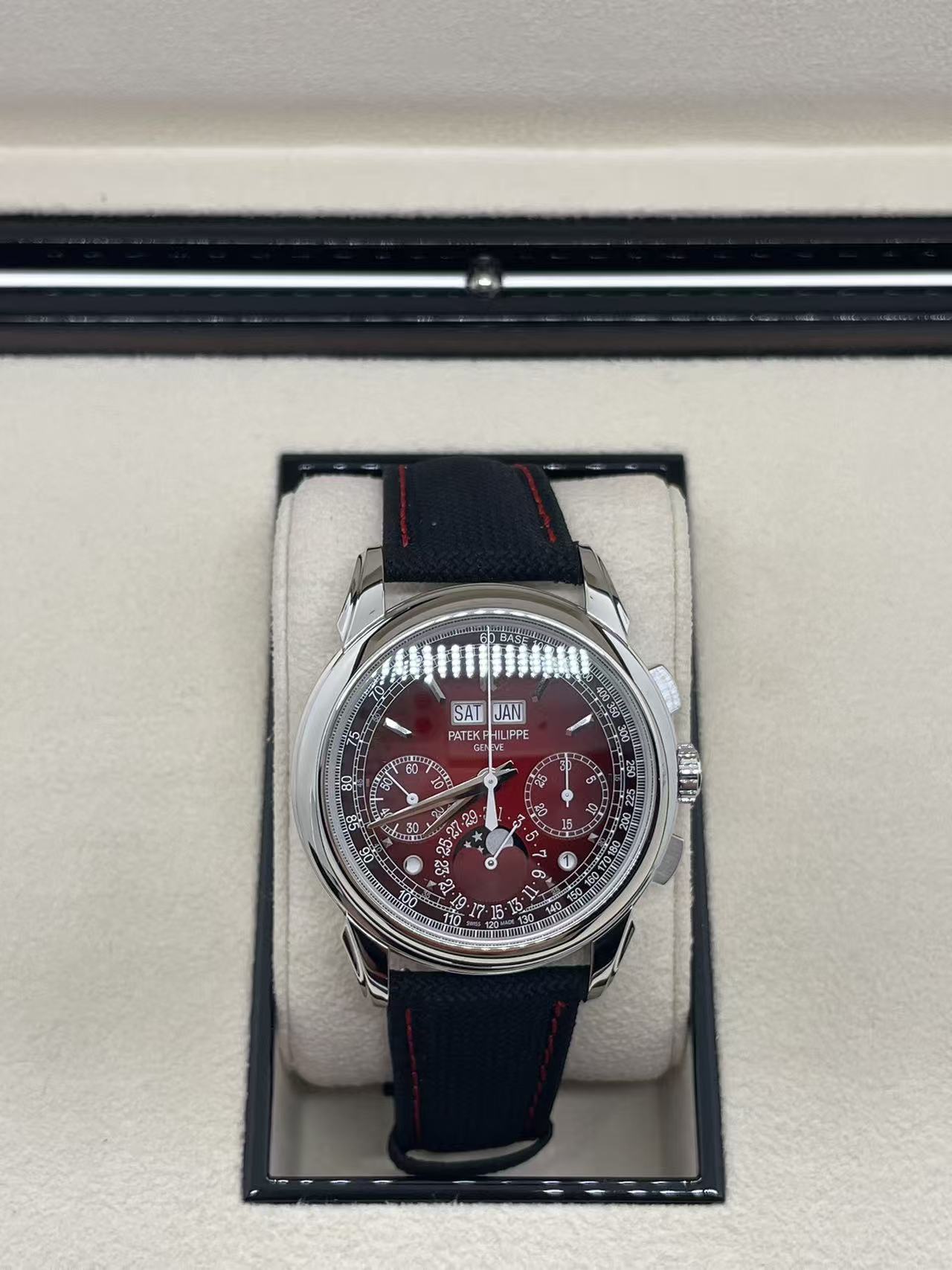 Patek Philippe Complications 5270P-017 2026