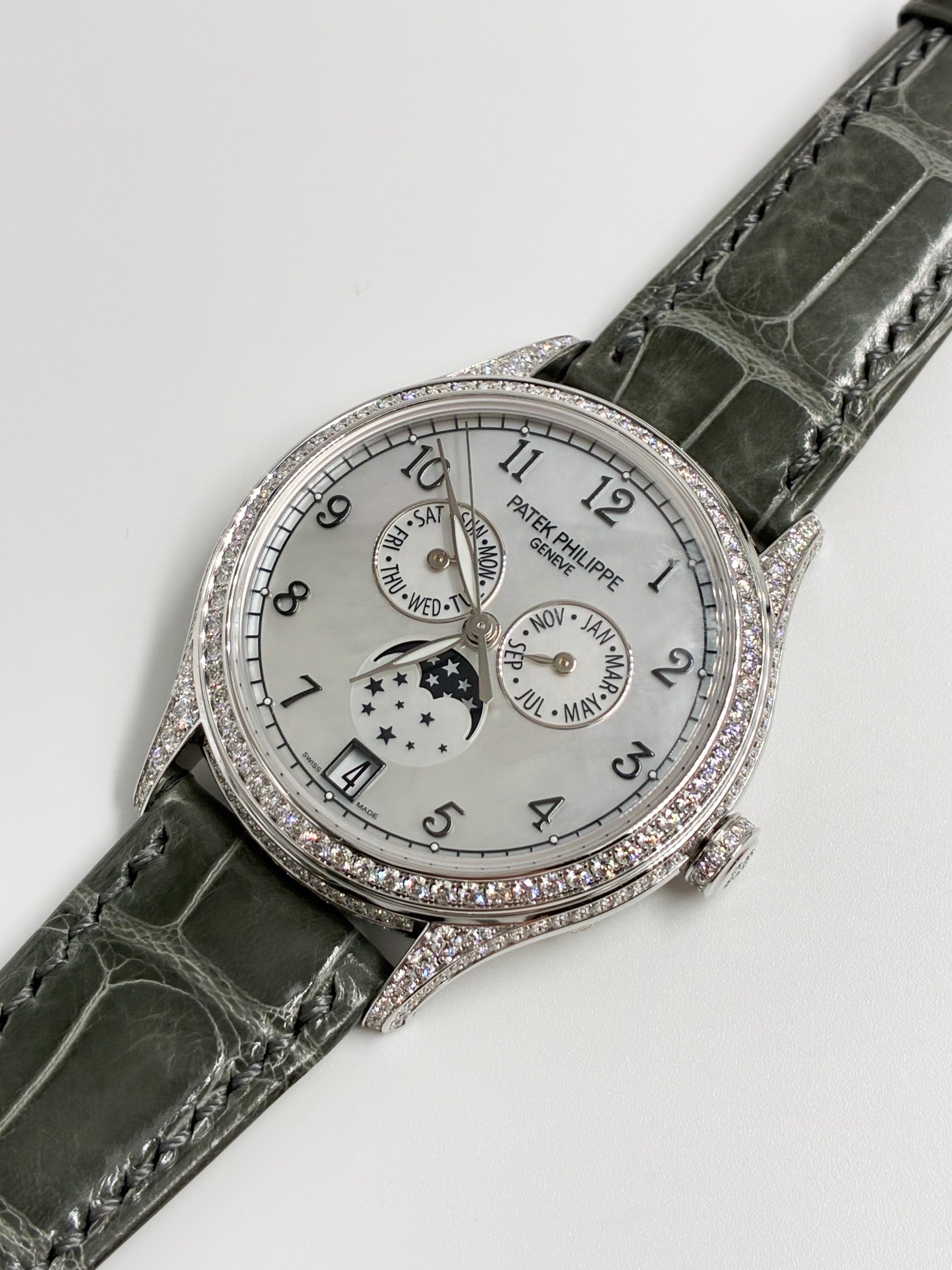 Patek Philippe Complications 4948G-010 2025