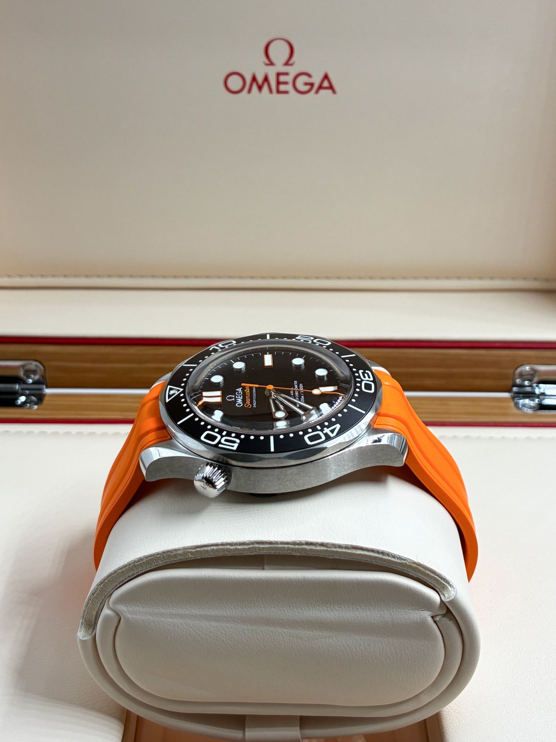 Omega Seamaster Diver 300M 210.32.42.20.01.006 Master Co-Axial 42