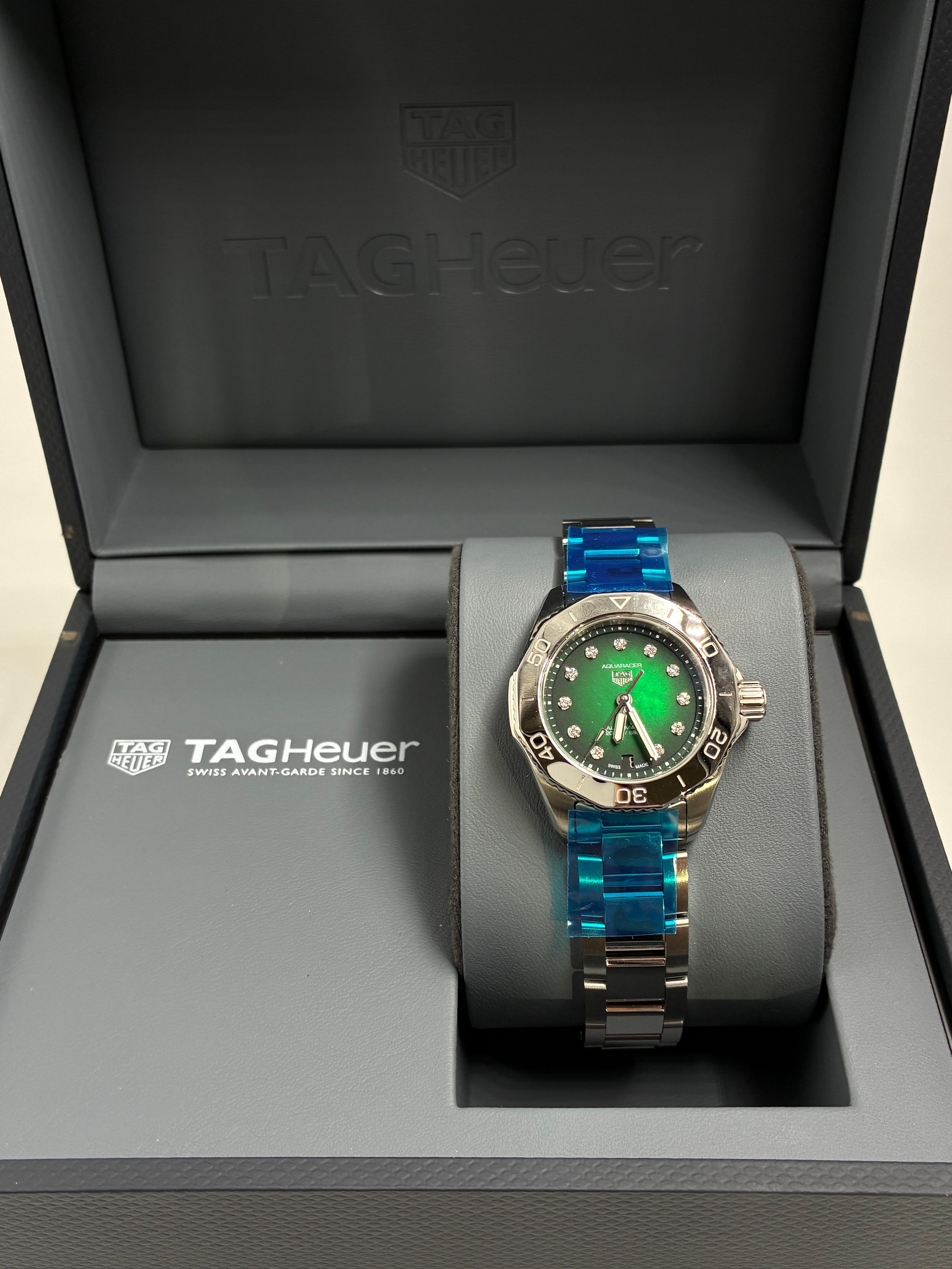 TAG Heuer Aquaracer PROFESSIONAL 200 WBP2415.BA0622