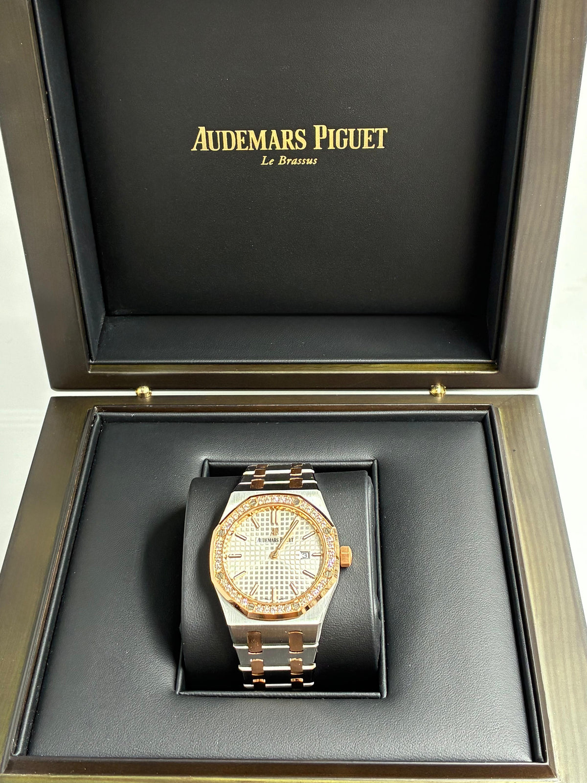 Audemars Piguet Royal Oak 67651SR.ZZ.1261SR.01 2026