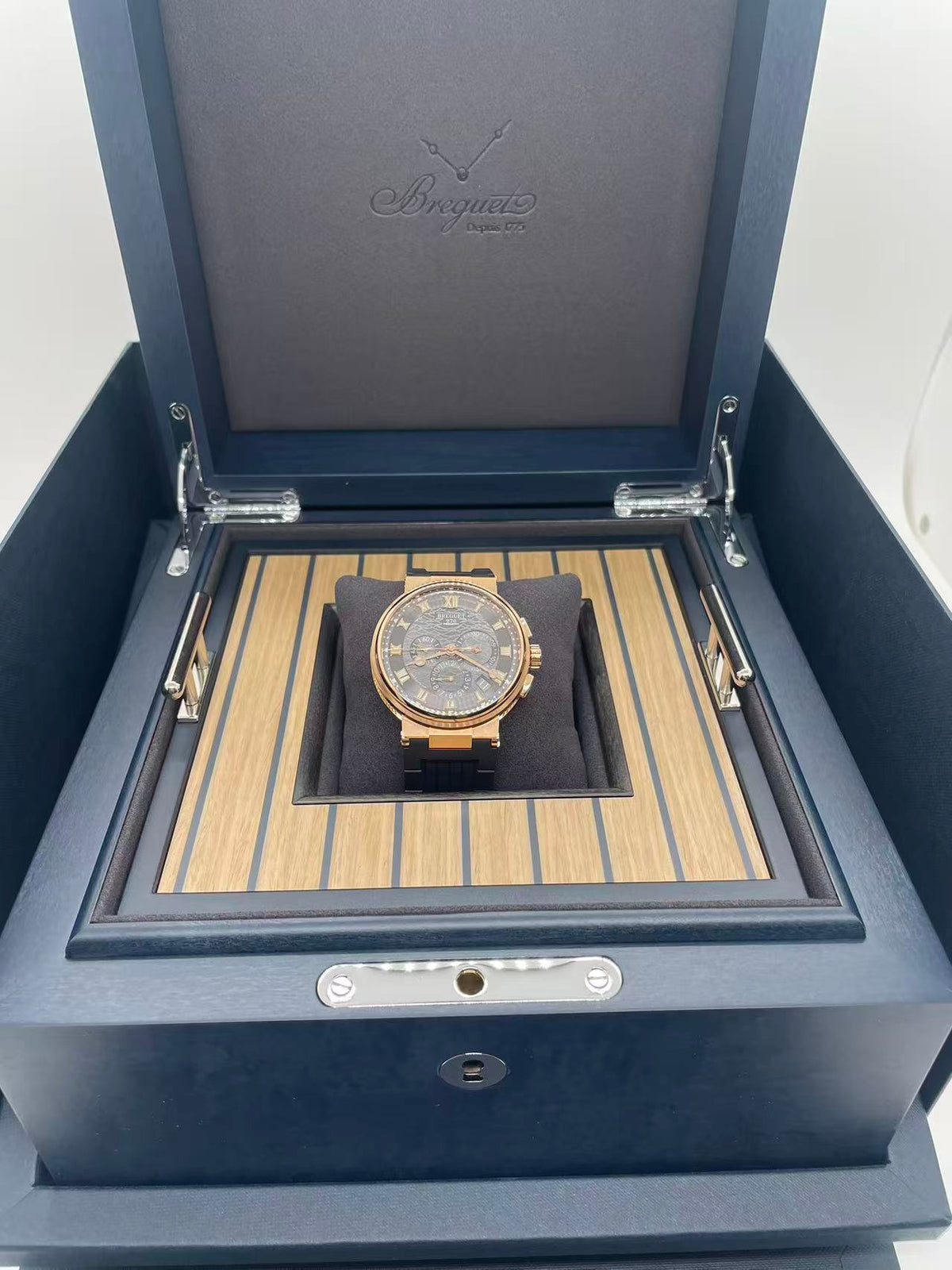 Breguet Marine Chronograph 5527BR/G3/5WV 2026