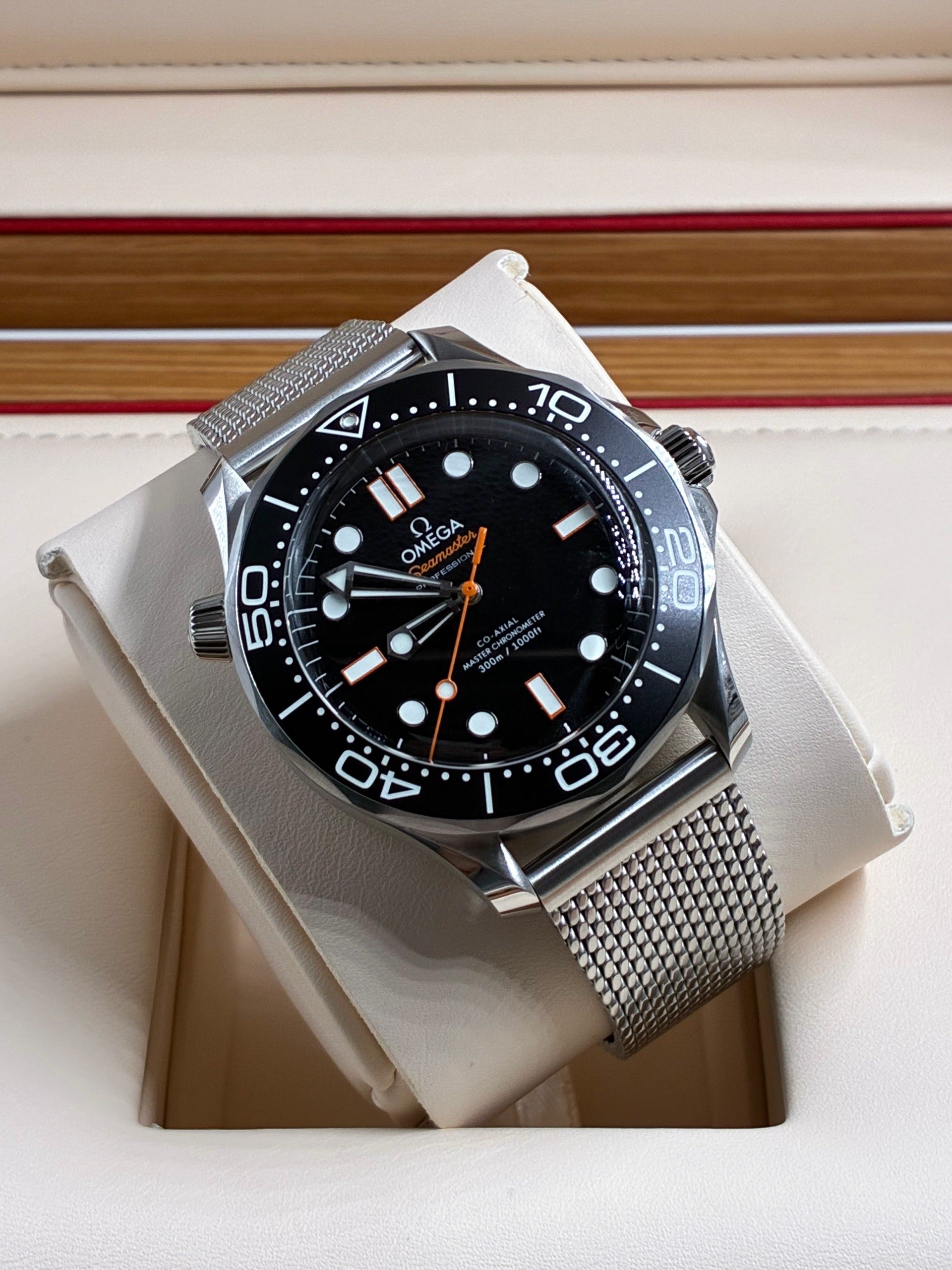Omega Seamaster 300M 210.30.42.20.01.018