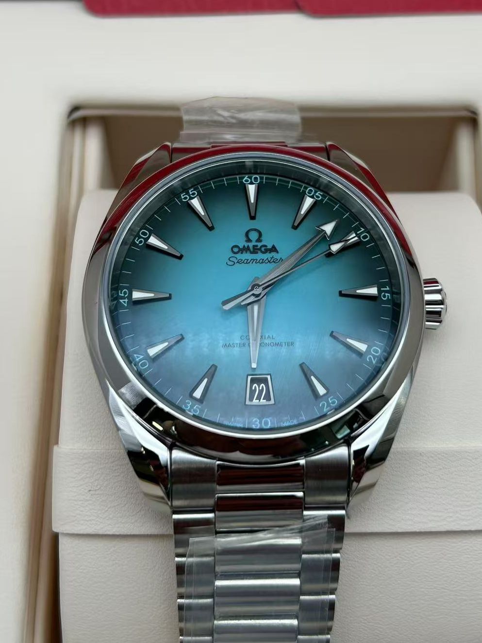 Omega Seamaster Aqua Terra 150M 41 MM 220.10.41.21.03.006 2025