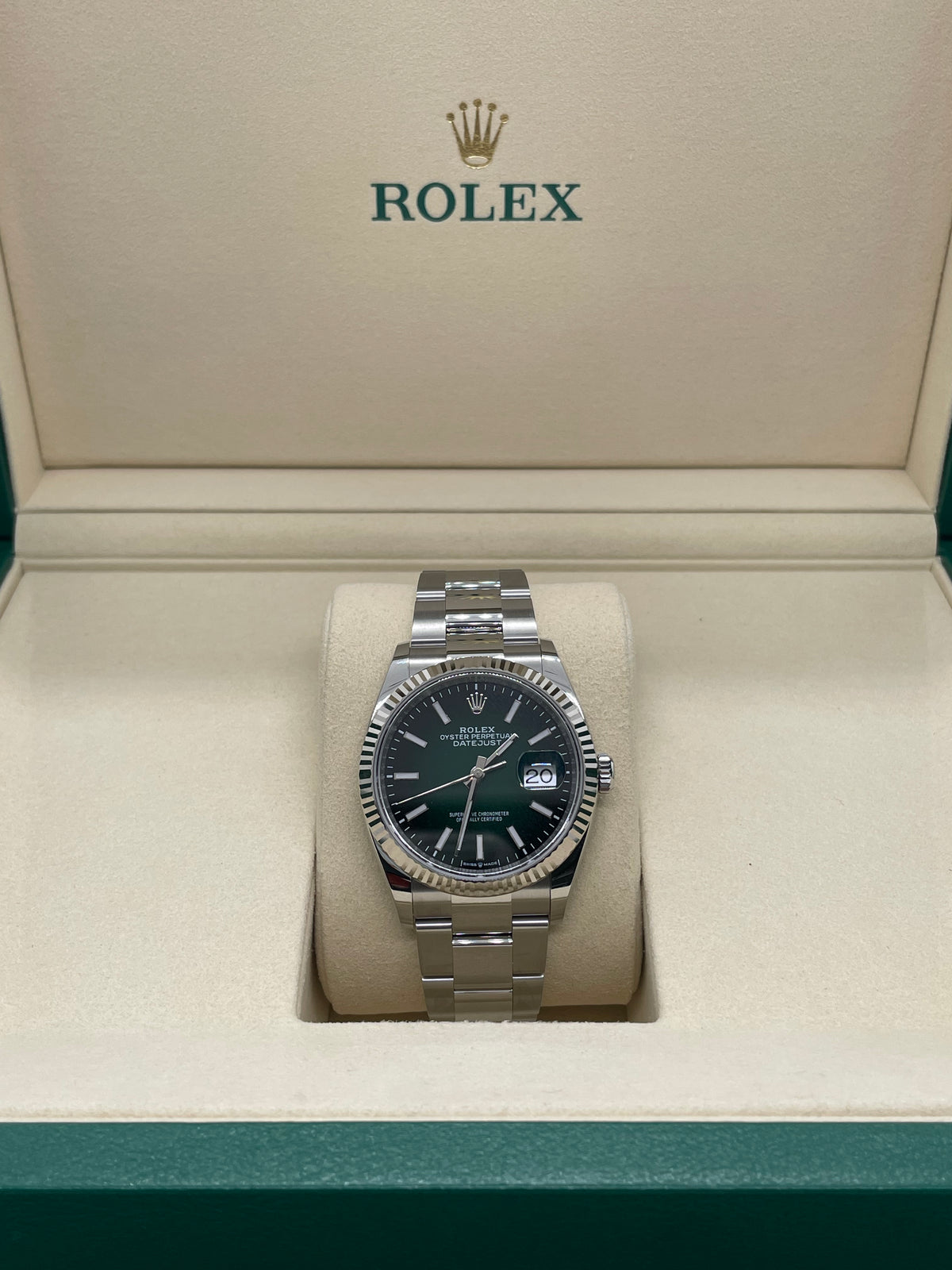 Rolex Datejust 36 126234 Ombré Green Oyster 2026