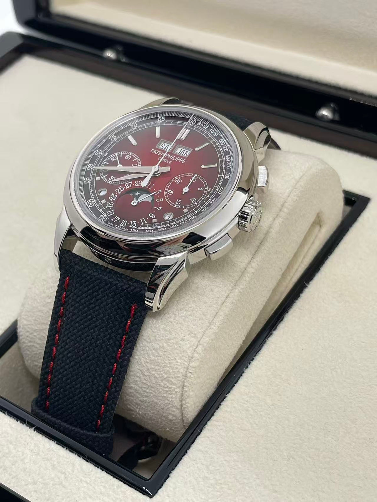 Patek Philippe Complications 5270P-017 2026