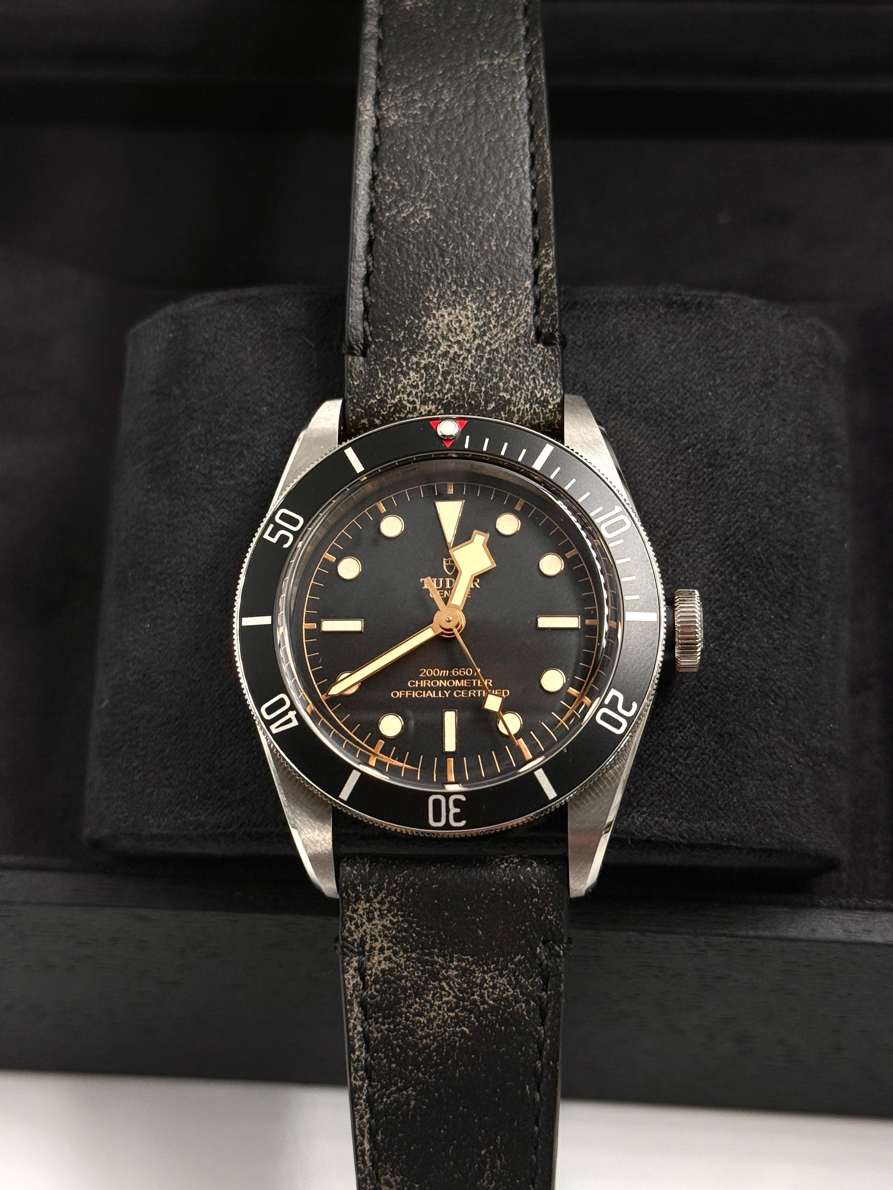 Tudor Black Bay 41 mm 79230N-0008 Schwarzes Leder 2024 HWN
